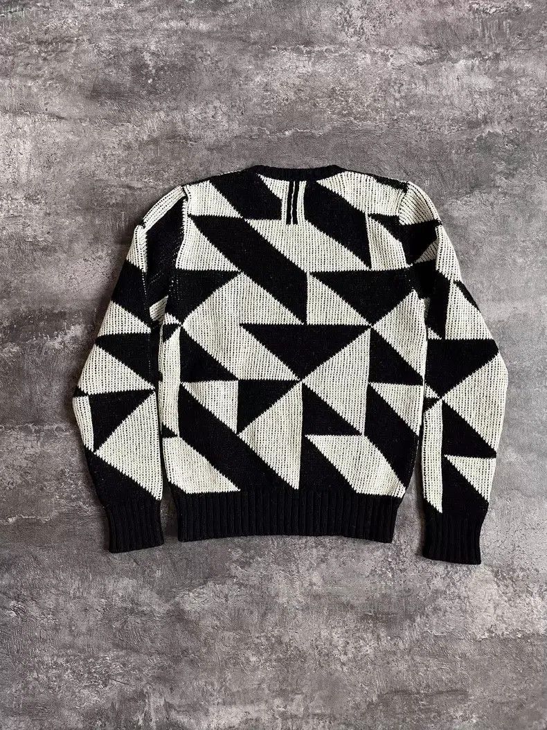 Saint Laurent Paris Saint Laurent Paris Triangle Geometric Pattern Round Neck Size US S / EU 44-46 / 1 - 6 Thumbnail