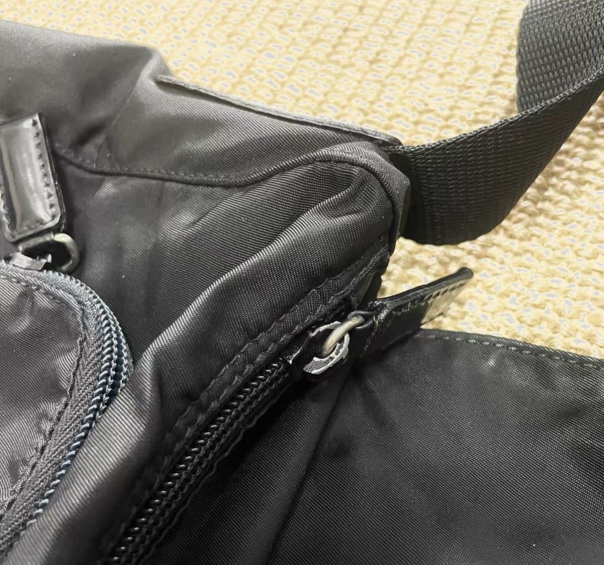 Prada Prada Hobo Made in Italy Shoulder / Crossbody J29 Size ONE SIZE - 8 Thumbnail