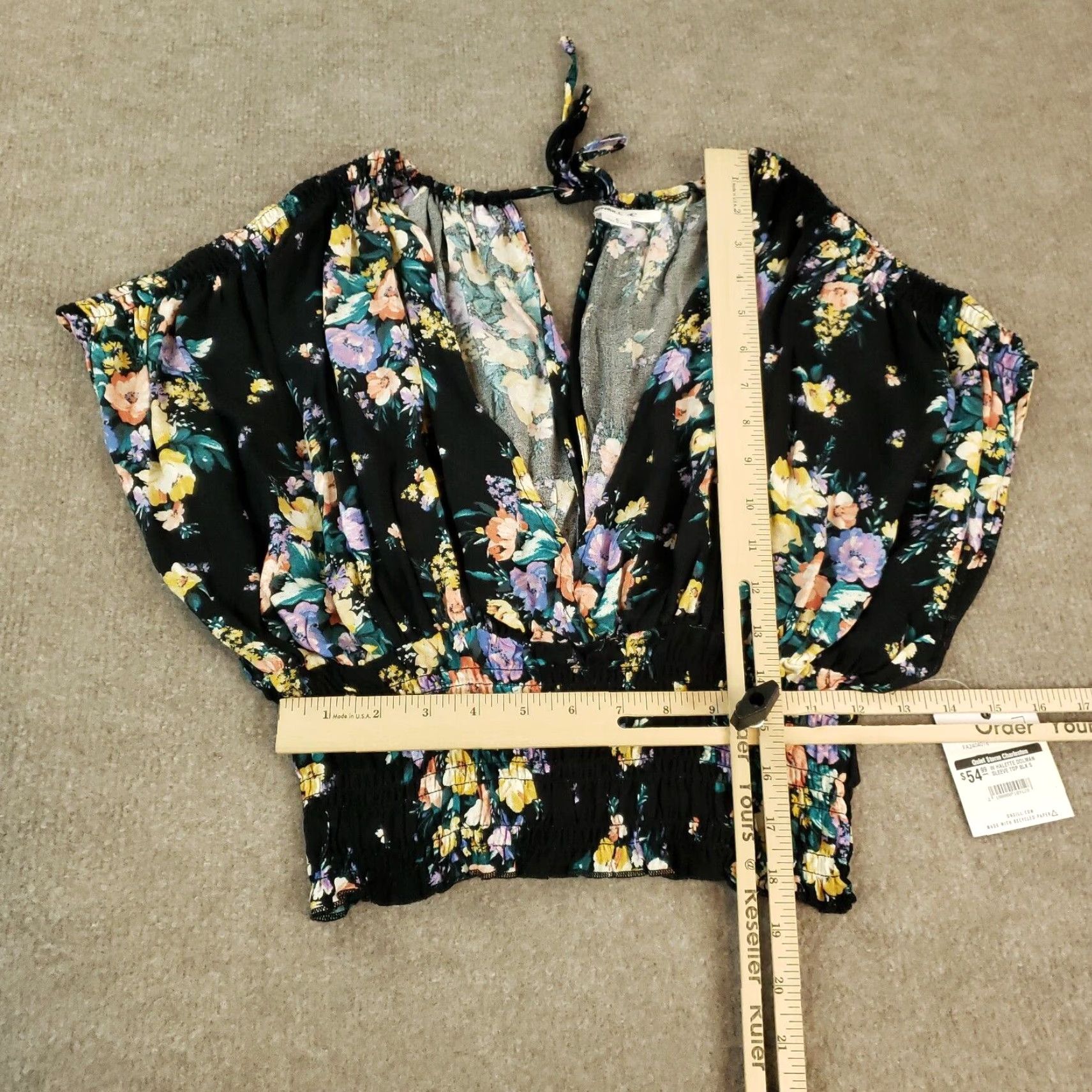O'Neill VINTAGE O'Neill Top Womens Small Black Floral Sleeveless V-Neck Ruffles Smocked Nec Size S / US 4 / IT 40 - 2 Thumbnail