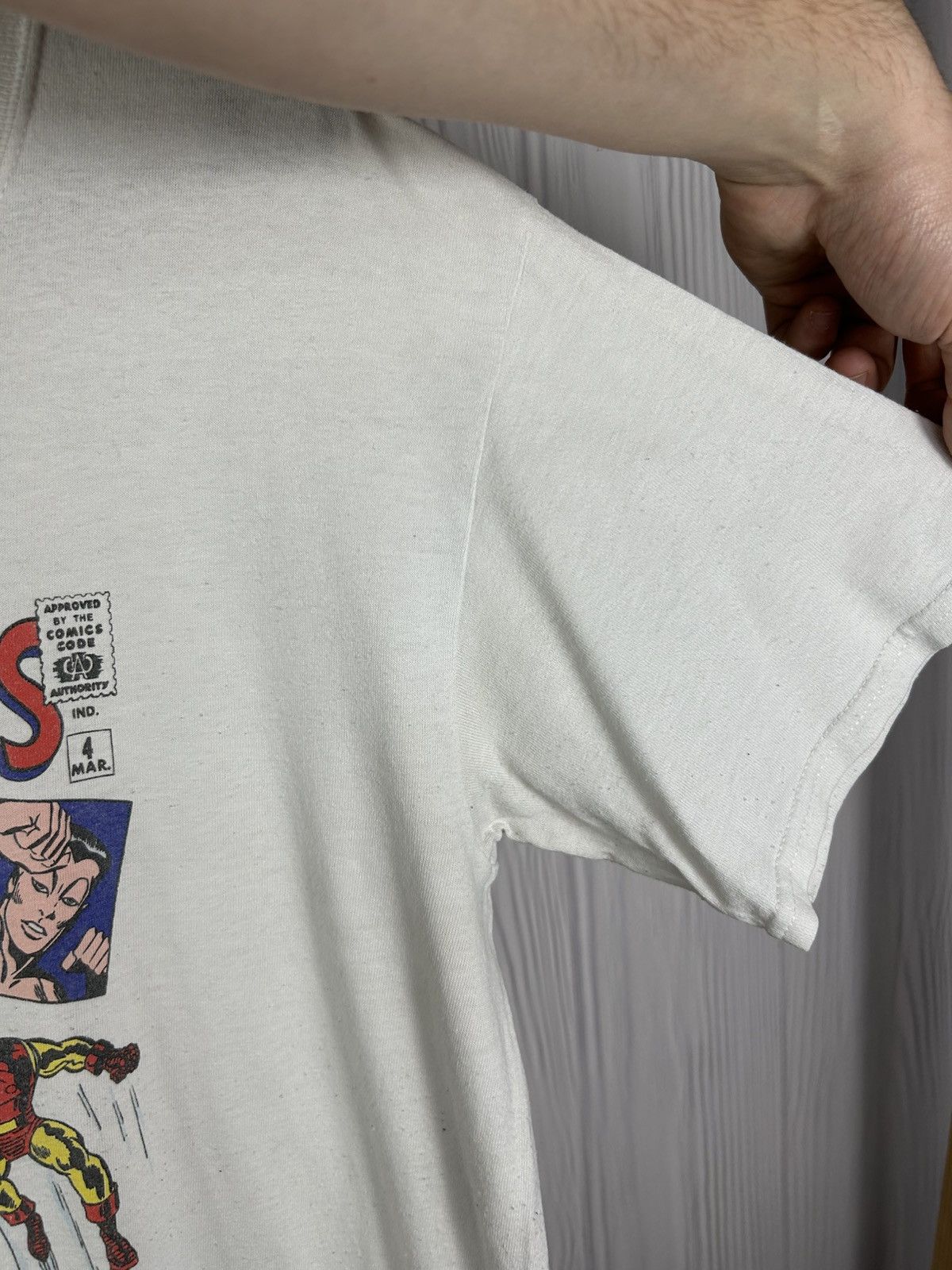 Marvel Comics Vintage Marvel Comics Avengers Captain America Lives T-Shirt Size US M / EU 48-50 / 2 - 6 Thumbnail
