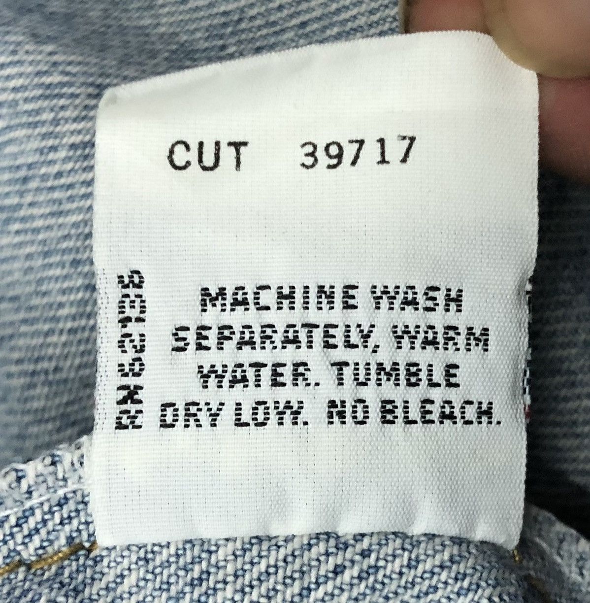 Guess Vintage Guess Jeans USA Denim Jacket - Size L - Made in USA Size US L / EU 52-54 / 3 - 17 Thumbnail
