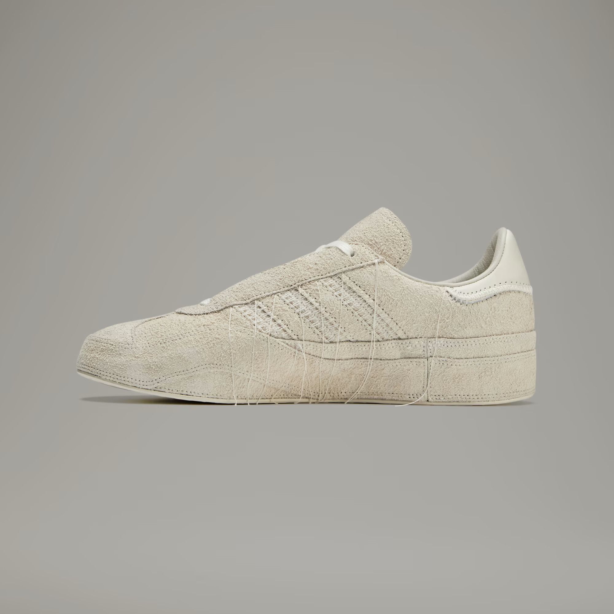Adidas o1mle0725 Unisex Low-Top Sneakers in Off-White Size US 8 / EU 41 - 5 Thumbnail