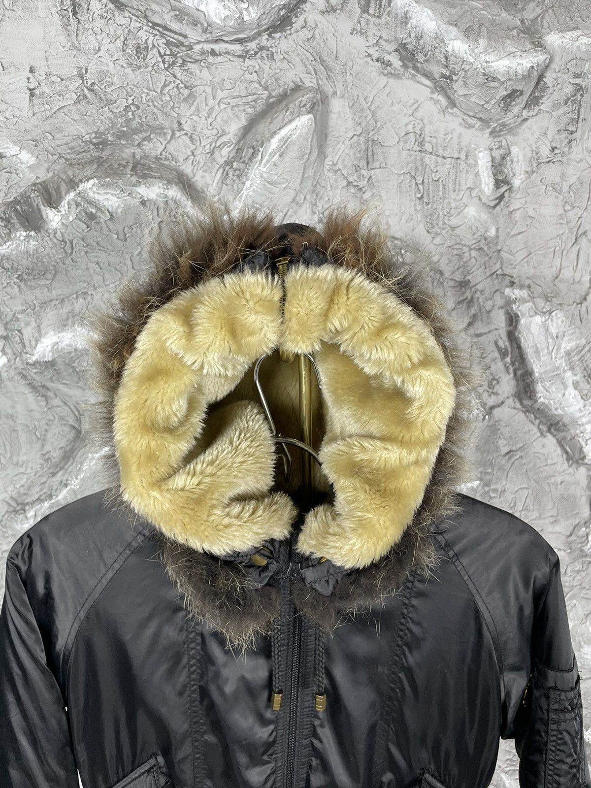 If Six Was Nine × Japanese Brand 2000s Fur Japanese Cropped Bomber Y2K Hysteric Glamour Style Size US S / EU 44-46 / 1 - 7 Thumbnail