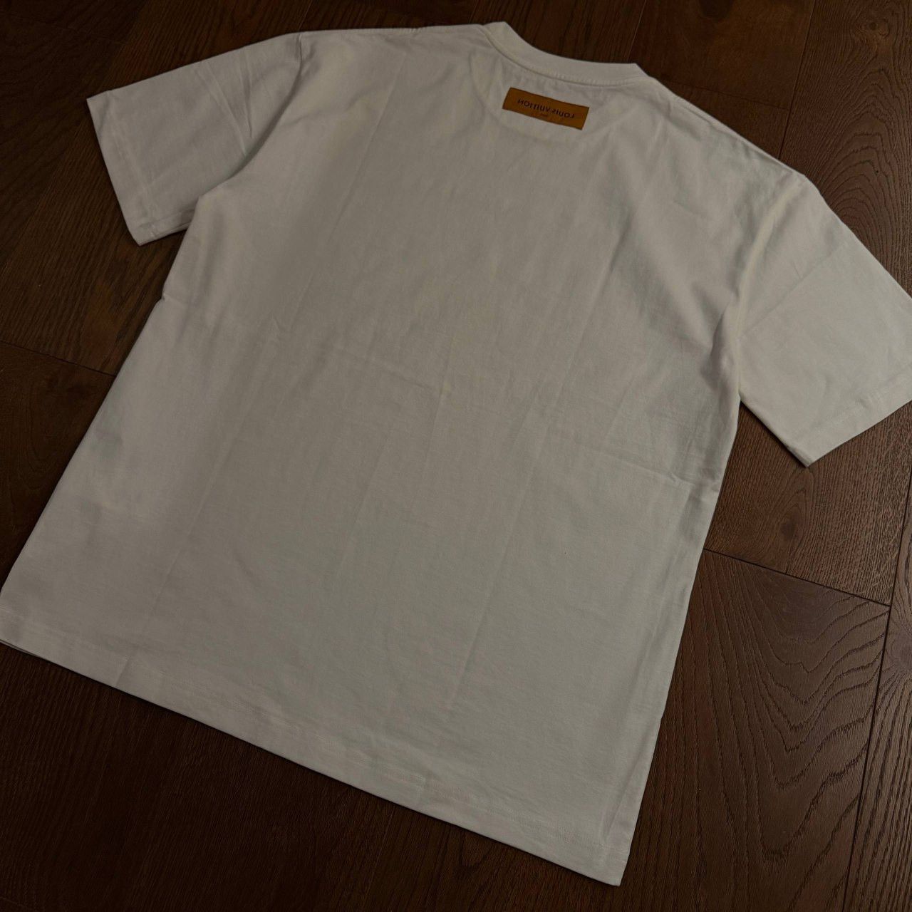 Louis Vuitton Louis Vuitton Graffiti Logo T-shirt Size US L / EU 52-54 / 3 - 3 Thumbnail