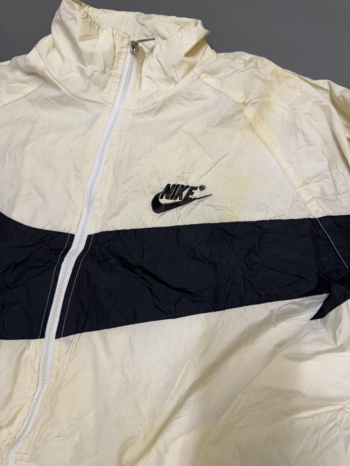 Nike Nike Vintage Windbreaker Jacket - Cream & Black, Size L Size US L / EU 52-54 / 3 - 2 Thumbnail