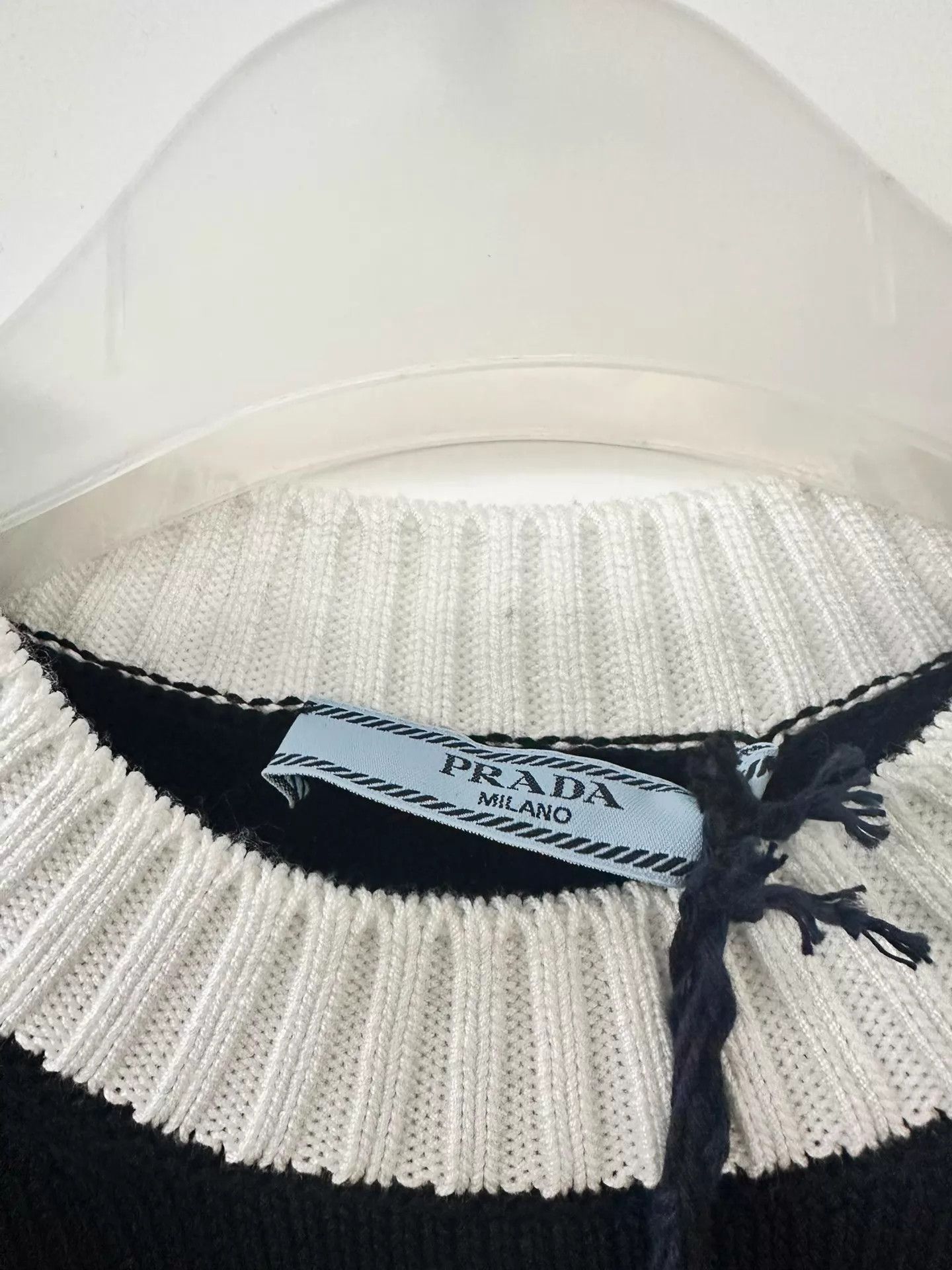 Prada Prada Women's New With Tags Size 38 Dress Size XS / US 0-2 / IT 36-38 - 8 Thumbnail