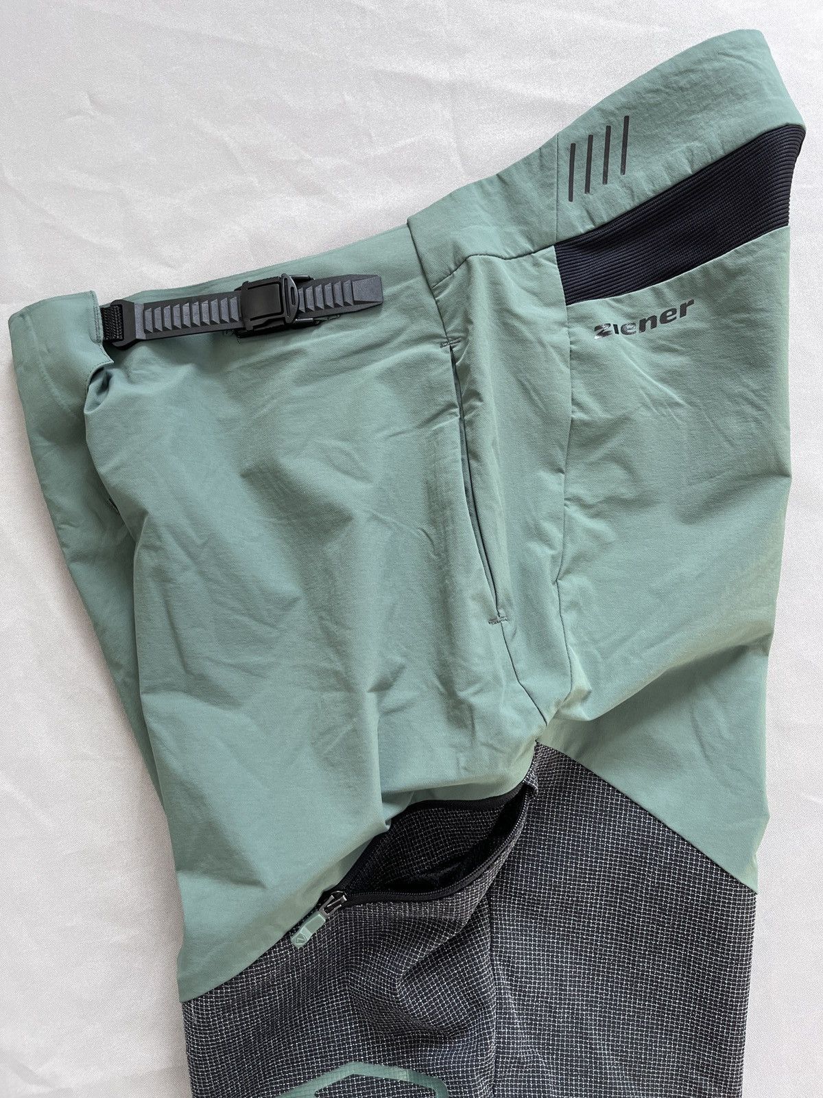 Other Ziener NIBAN X-SHAPE Cycling Shorts Size US 34 / EU 50 - 7 Thumbnail