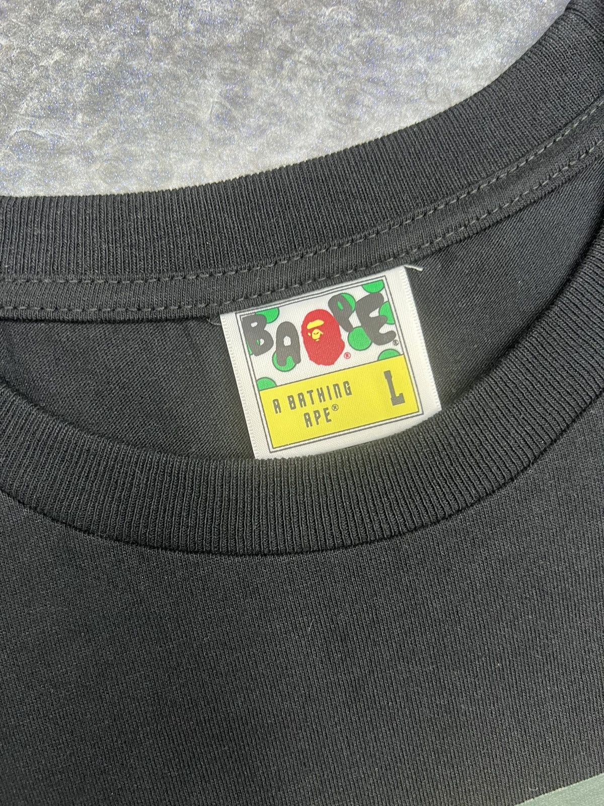 Bape Bape 1st Camo Face Tag Logo T-Shirt Size US L / EU 52-54 / 3 - 4 Thumbnail