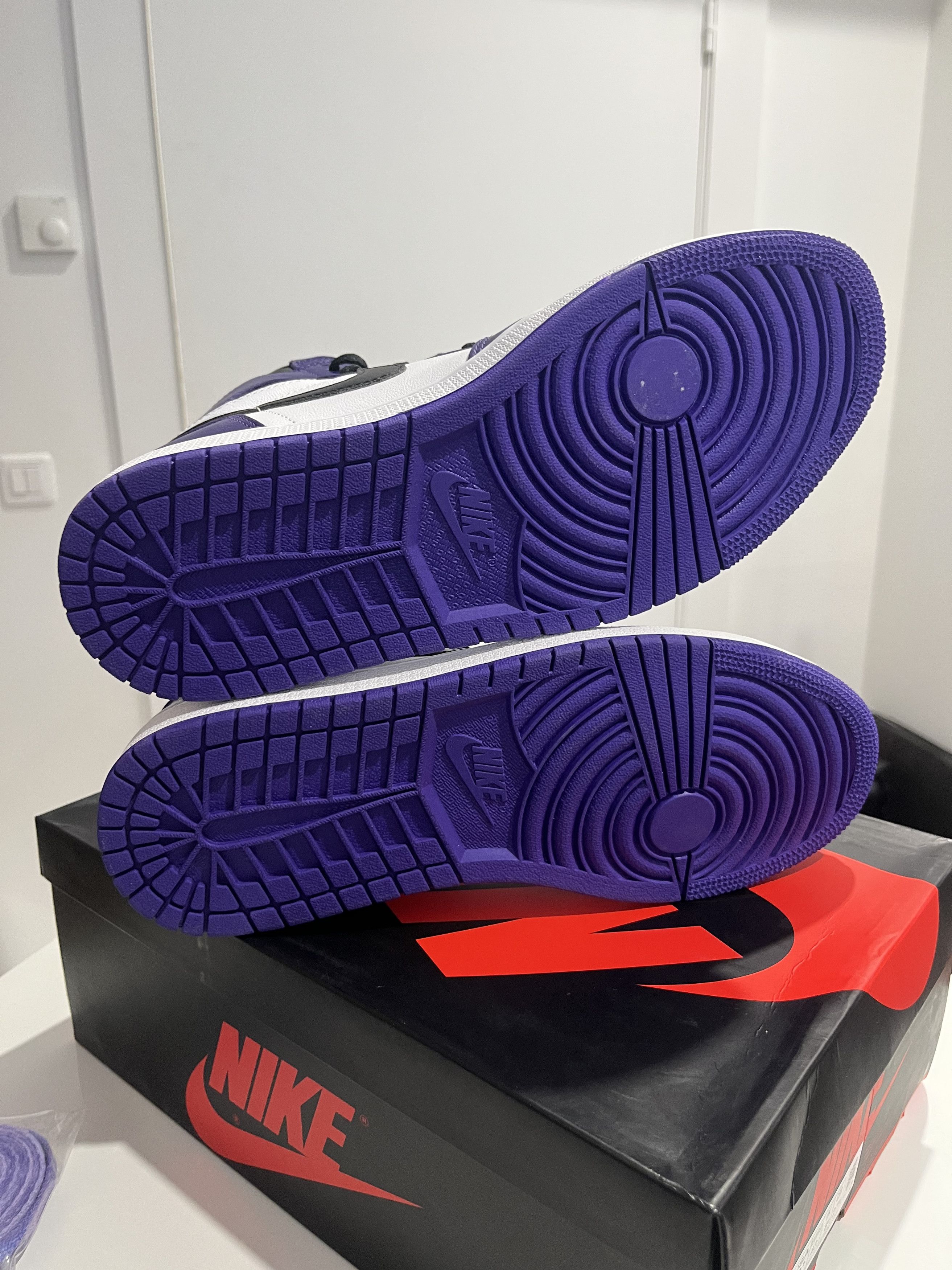 Nike Nike Air Jordan 1 Retro High OG Size US 9.5 / EU 42-43 - 5 Thumbnail