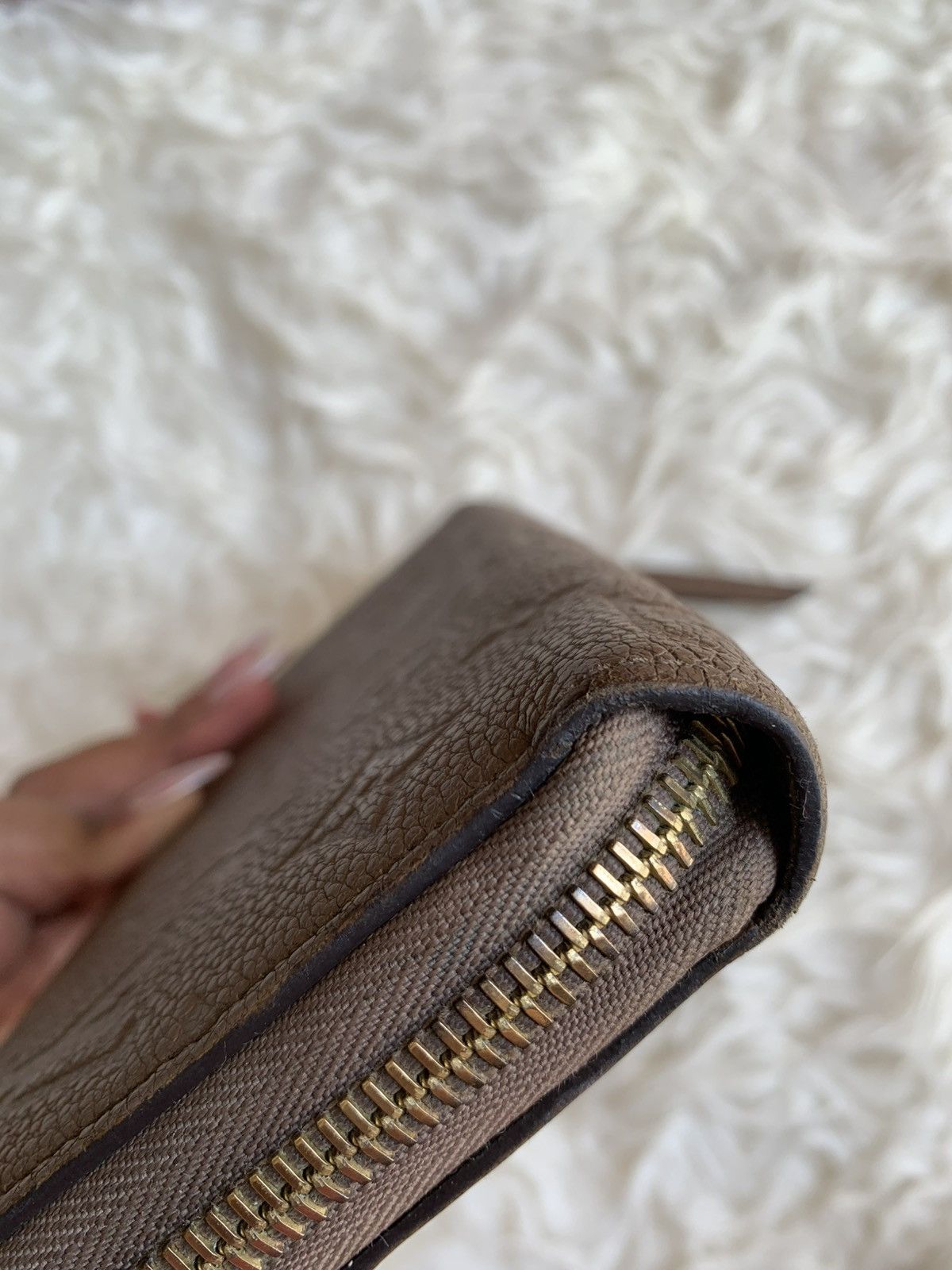 Louis Vuitton Authentic Louis Vuitton Zippy Empreinte Wallet Turtledove Size ONE SIZE - 8 Thumbnail
