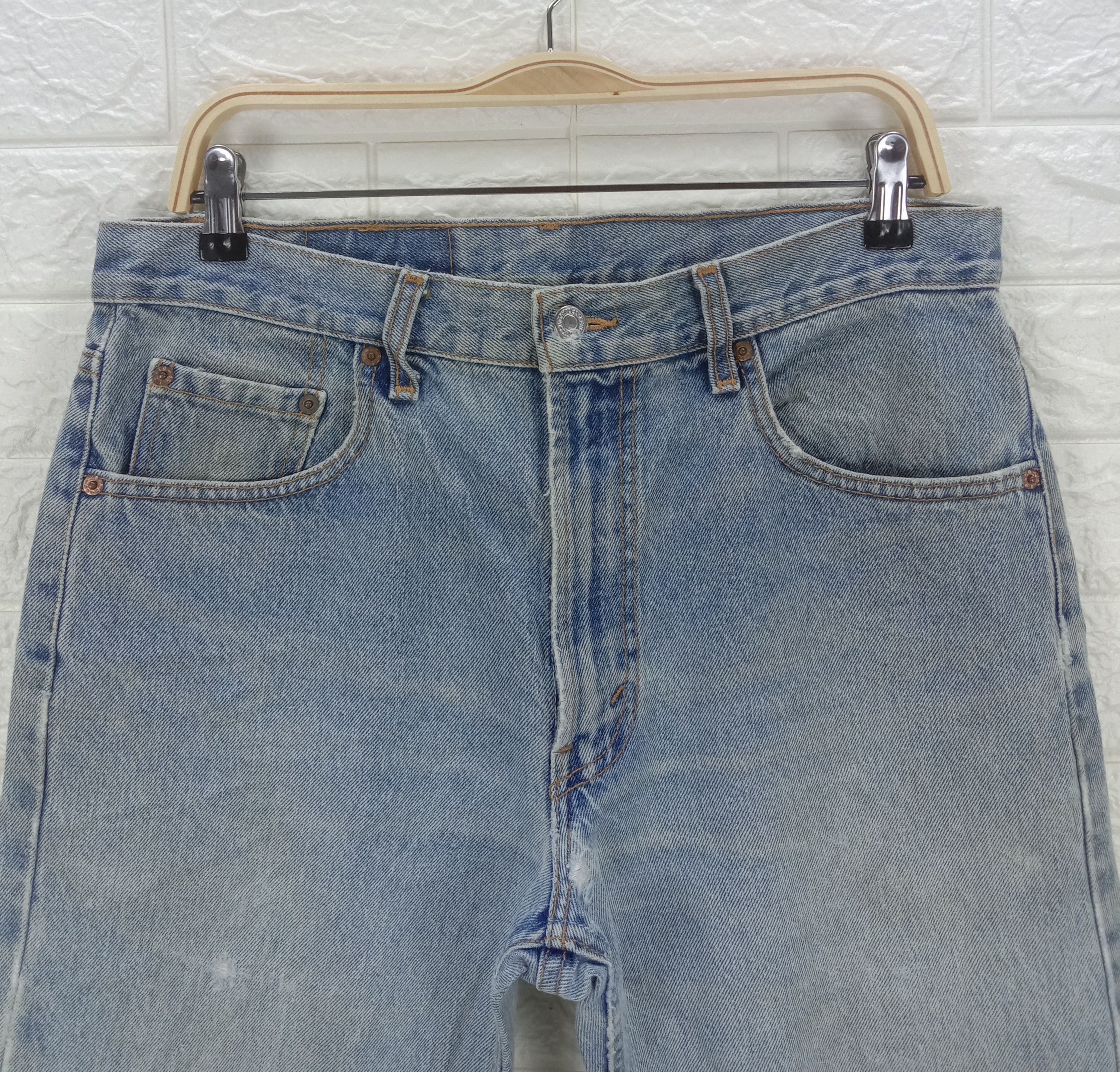 Levi's Vintage Levi's 505 Light Wash Jeans Size US 33 - 2 Thumbnail