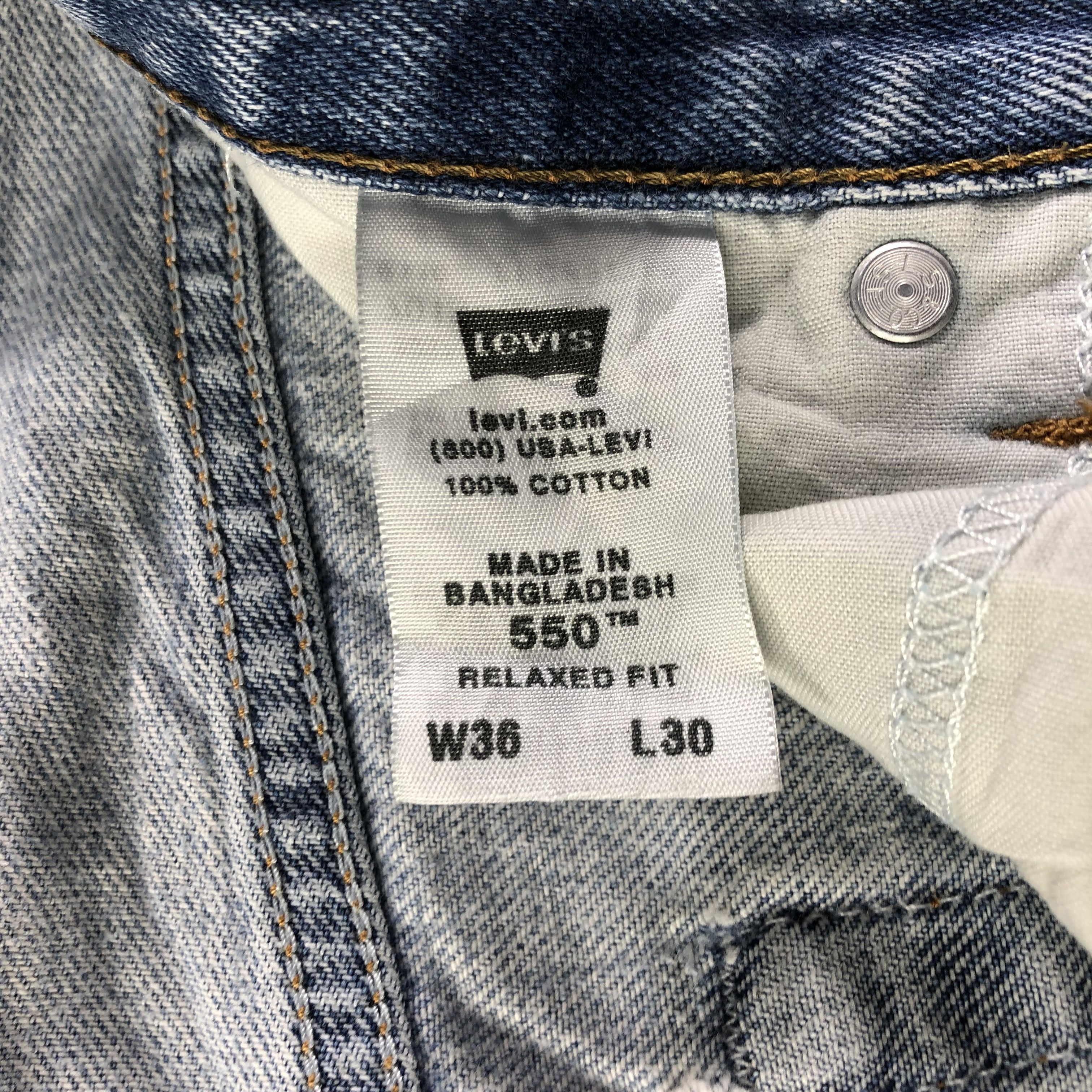 Levi's Vintage Levis 550 Jeans-J3192 Size US 37 - 13 Thumbnail