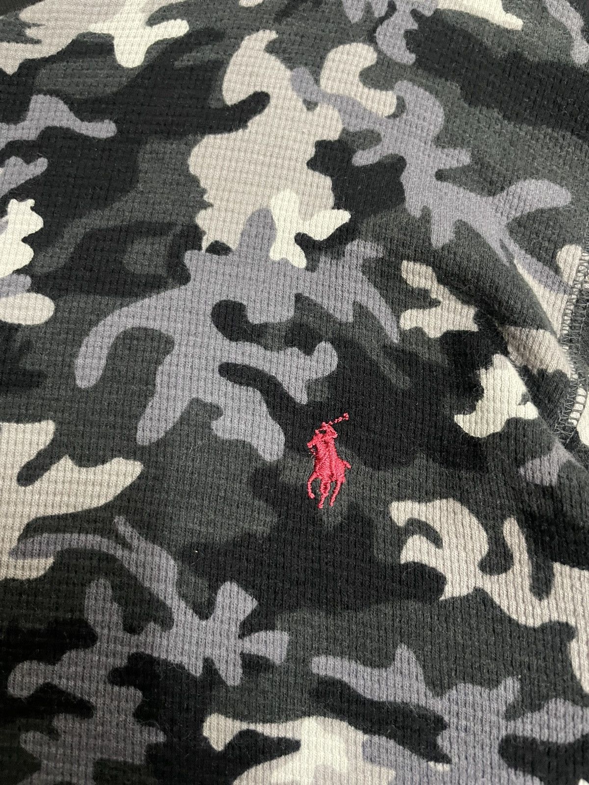 Polo Ralph Lauren POLO RALPH LAUREN CAMO SWEATSHIRT V NECK Size US L / EU 52-54 / 3 - 5 Thumbnail