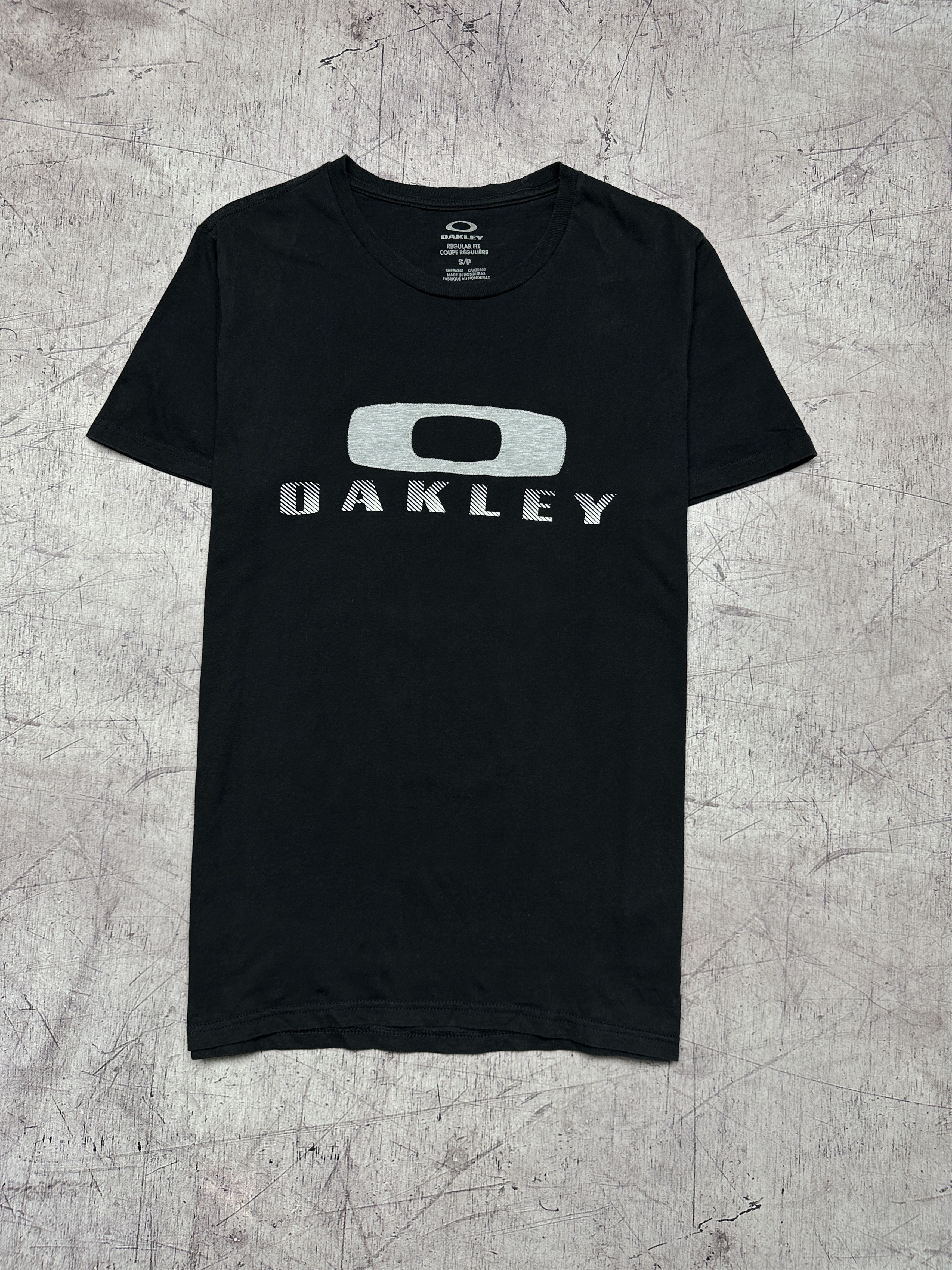 Oakley Oakley Vintage Mens Big Logo T-Shirt Size US S / EU 44-46 / 1 - 1 Thumbnail