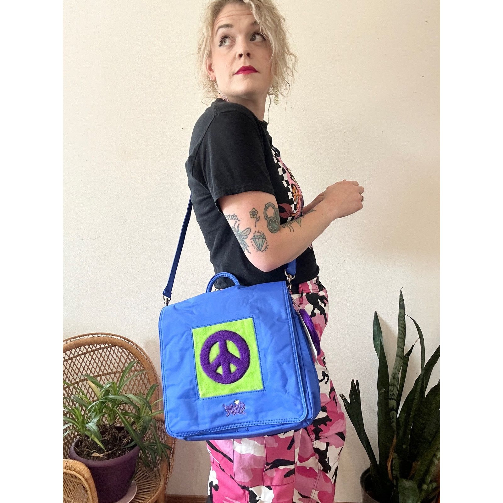 Other NOS Y2K Fuzzy Peace Sign Convertible Bag Size ONE SIZE - 4 Thumbnail