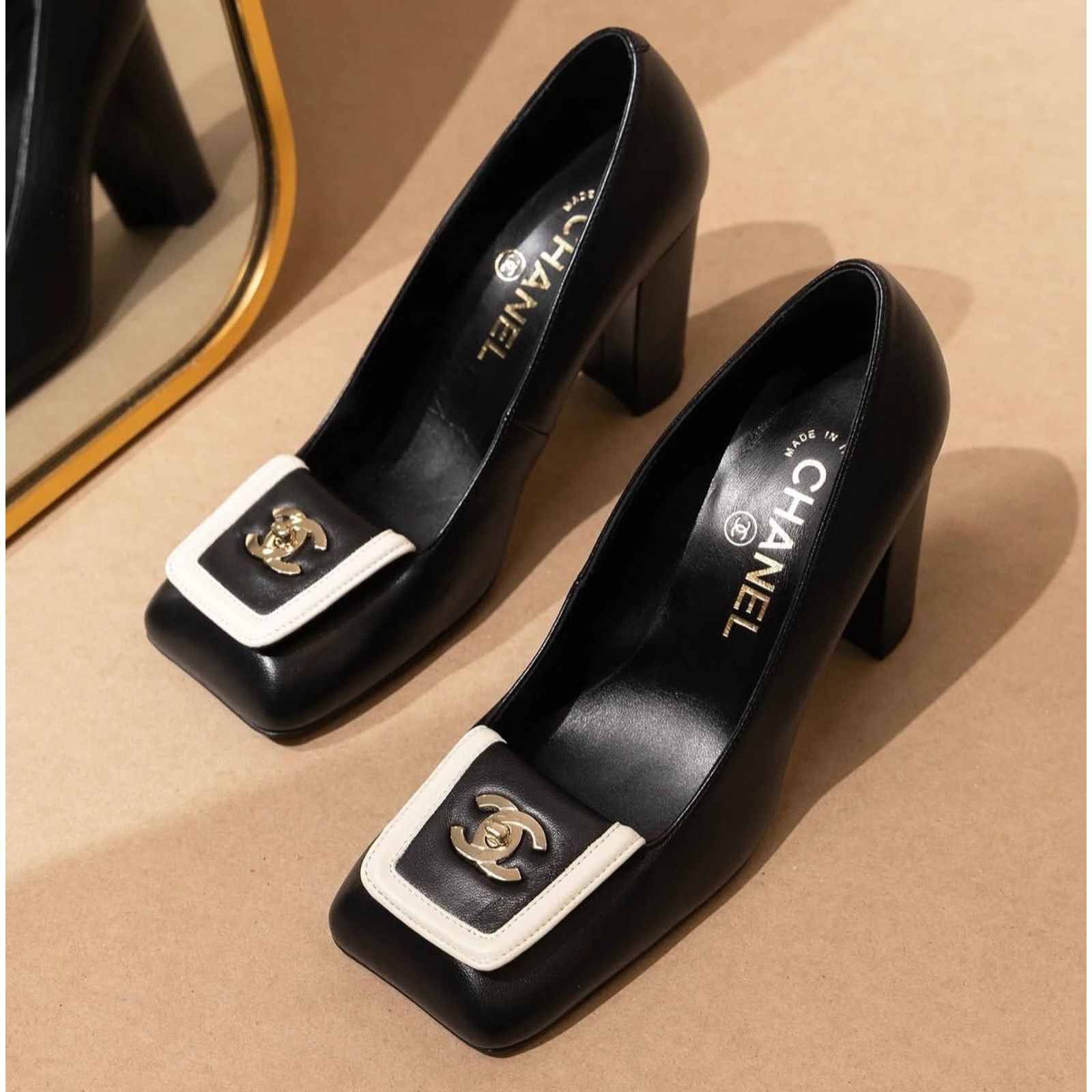Chanel Chanel 26S Black White Square Toe Block Heel Pump 41 Size US 11 / IT 41 - 1 Thumbnail