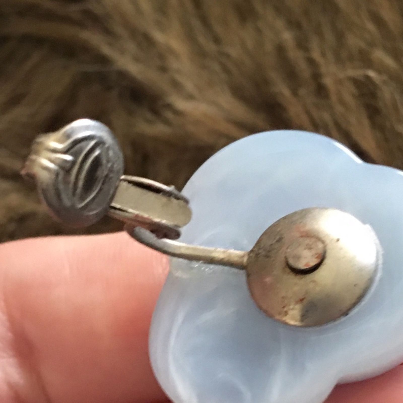 Vintage Vintage 70s light blue plastic swirl clip earrings Size ONE SIZE - 4 Thumbnail