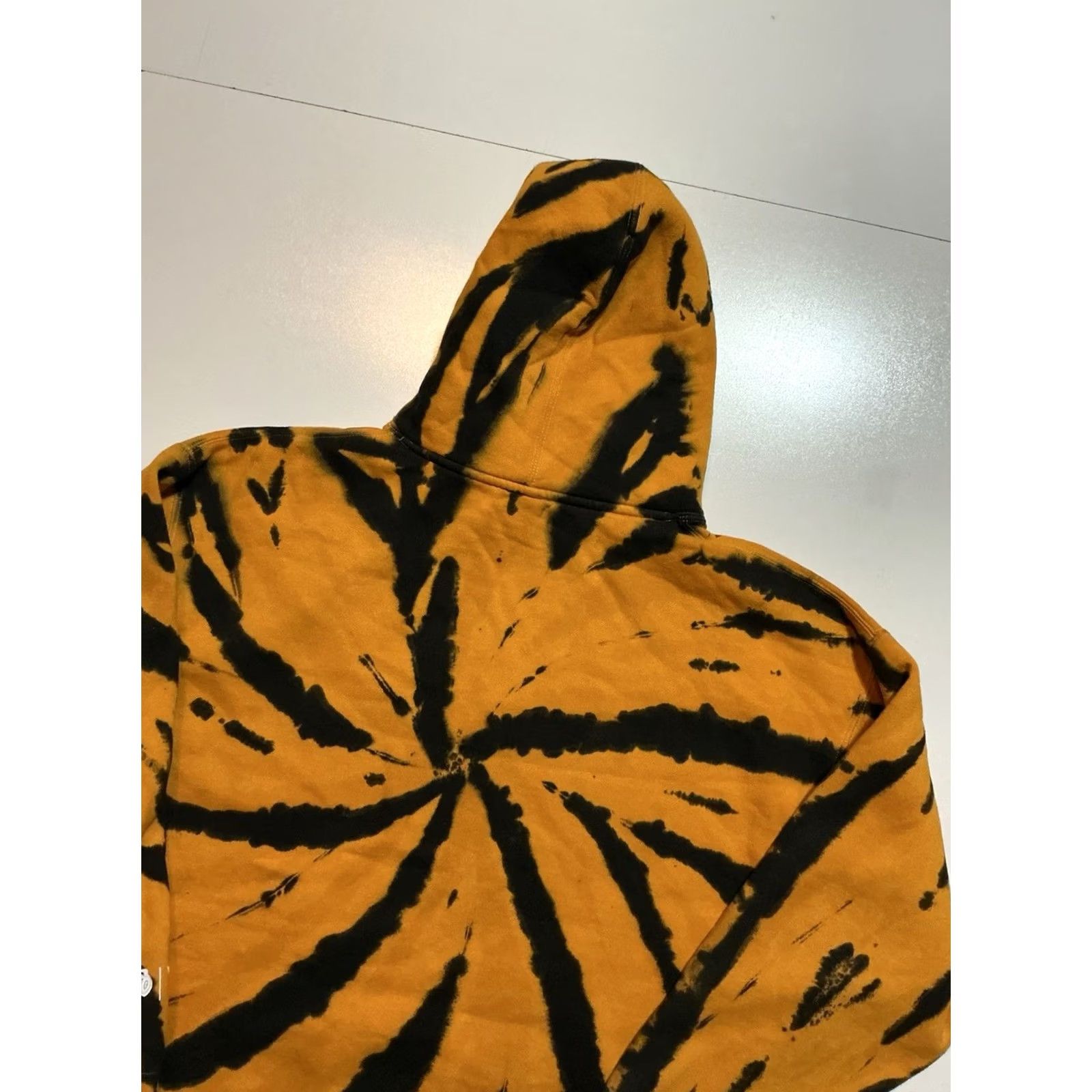 Hypland Hypland Naruto Hoodie Mens 2XL Pullover Fleece Tie Dye Yellow Black Manga Anime Zebra? Size US XXL / EU 58 / 5 - 4 Thumbnail