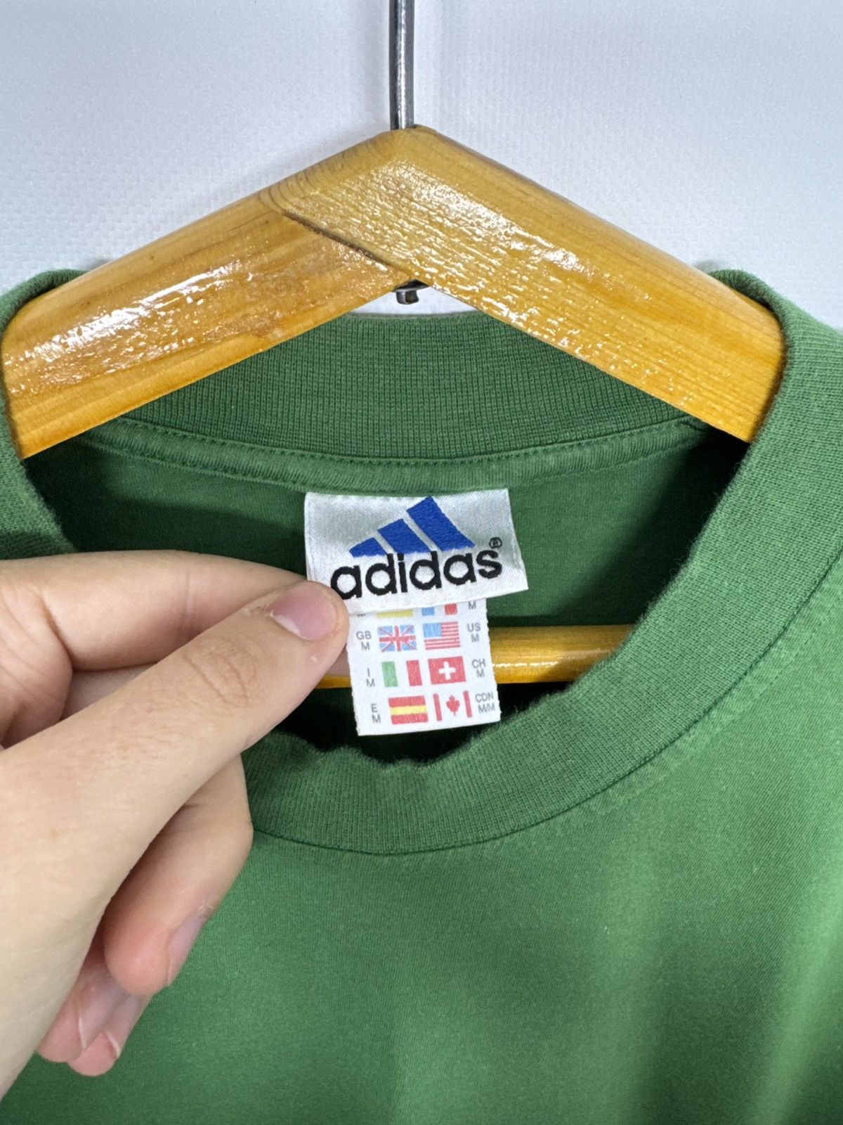 Adidas Vintage Adidas Big Logo T-Shirt 90’s Size US M / EU 48-50 / 2 - 9 Thumbnail