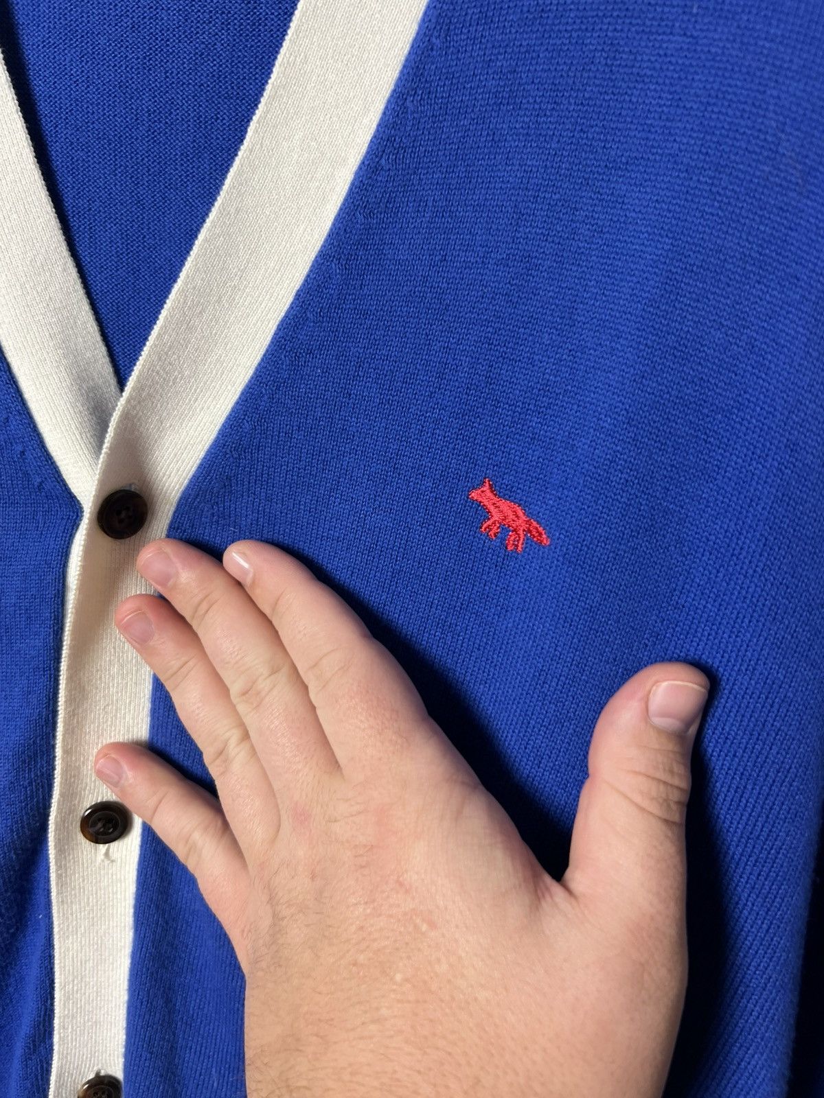 Maison Kitsune Maison Kitsune Button Cardigan Sweater Embroidered Fox Logo Size US L / EU 52-54 / 3 - 5 Thumbnail