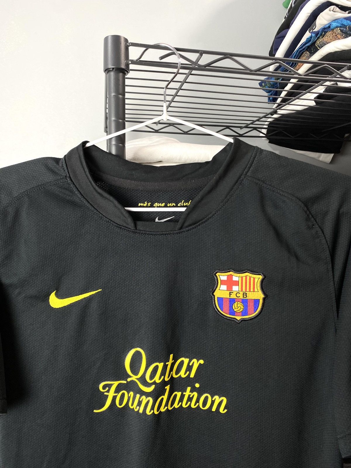 Nike Vintage Nike Barcelona Laurent Soccer Jersey T Shirt Size US S / EU 44-46 / 1 - 3 Thumbnail