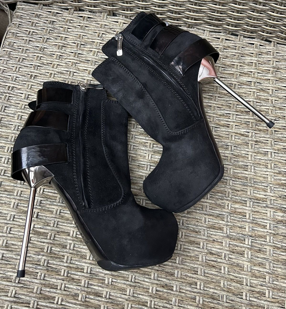 Vintage Gianmarco Lorenzi Suede Belted Zipper Metal Stiletto Heels Size US 5 / IT 35 - 3 Thumbnail