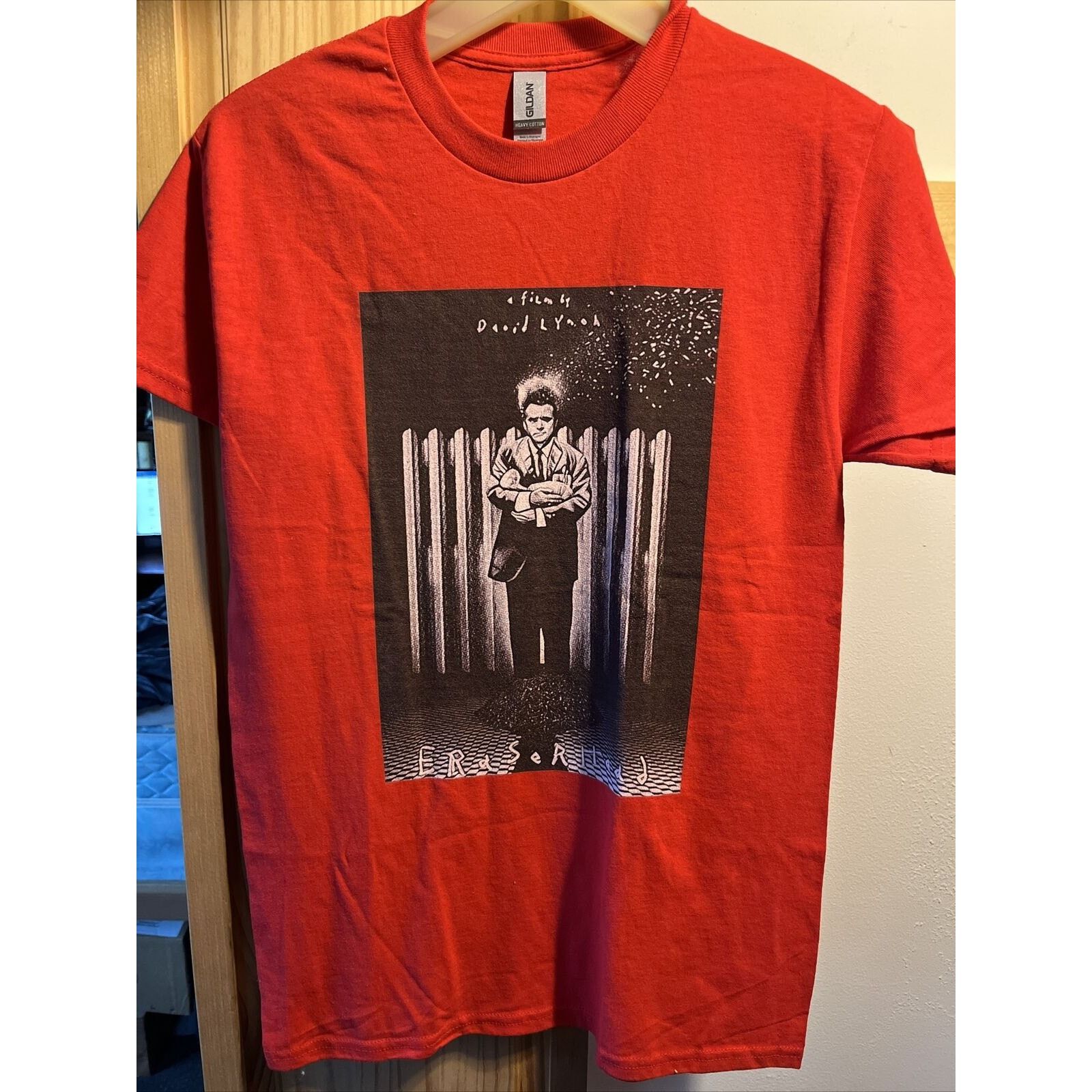 Gildan Eraserhead Unisex S Red Graphic Print Gildan Cotton T-Shirt Size US S / EU 44-46 / 1 - 2 Thumbnail