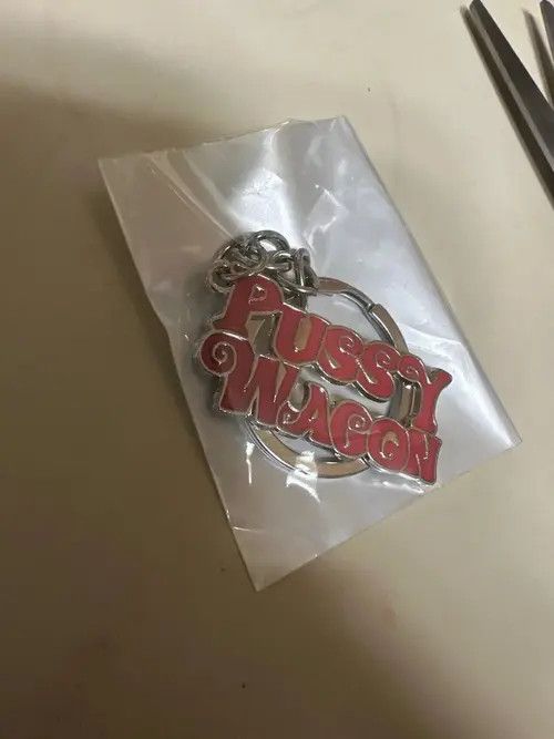 VIBE PXssy Wagon Key Chain Size ONE SIZE - 4 Thumbnail