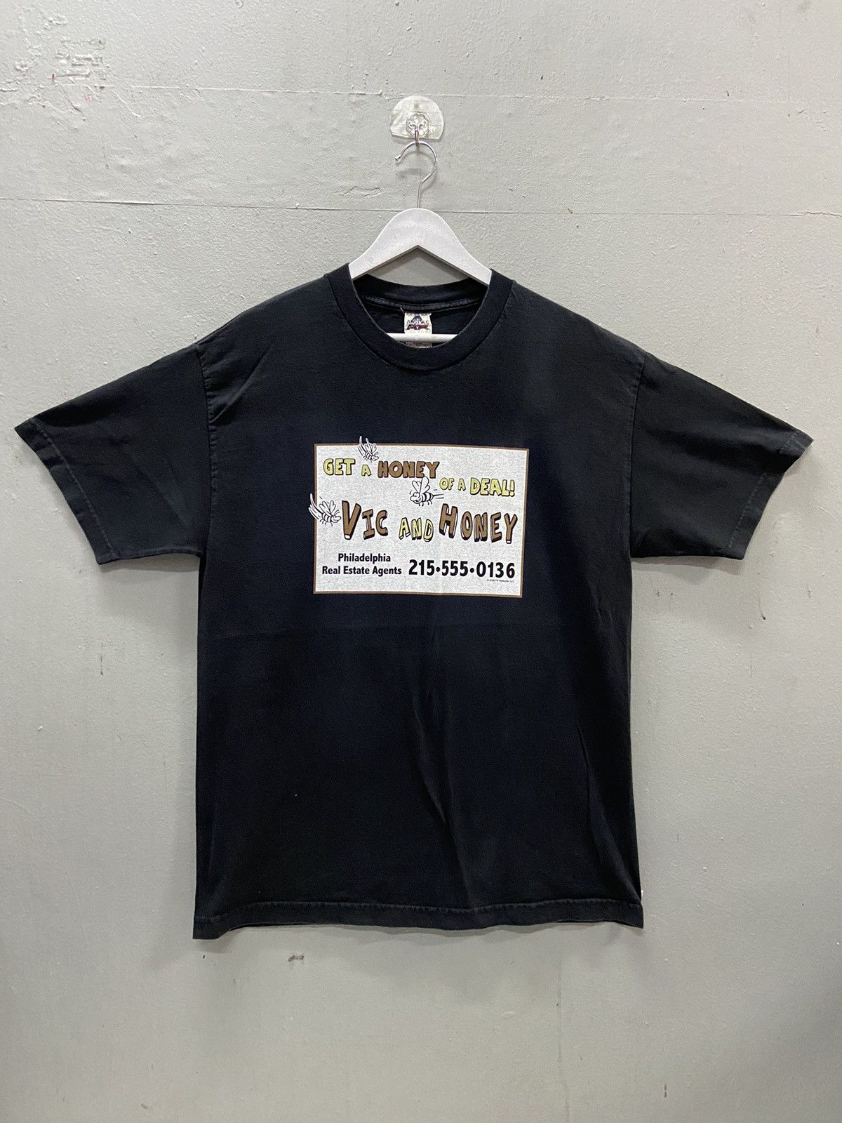 Other HUGH HONEY + VIC VINEGAR 2009 TEE SHIRT Size US L / EU 52-54 / 3 - 1 Thumbnail
