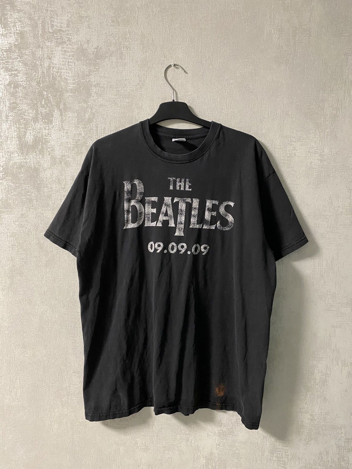Band Tees × Vintage 🔥VINTAGE TRASHED THE BEATLES T-SHIRT Size US L / EU 52-54 / 3 - 1 Thumbnail