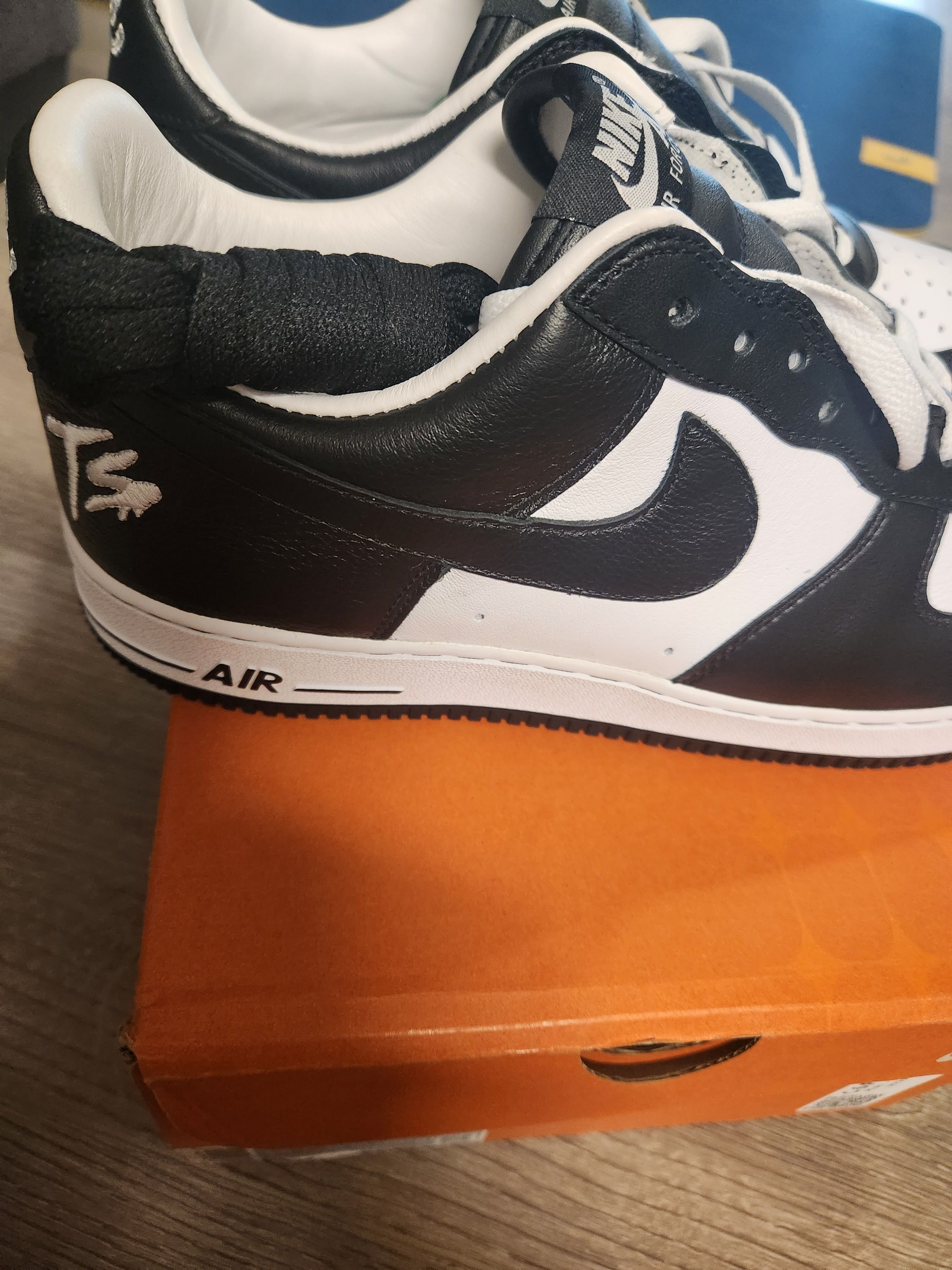 Nike Nike air force 1 Low QS Terror Squad Size US 11.5 / EU 44-45 - 5 Thumbnail