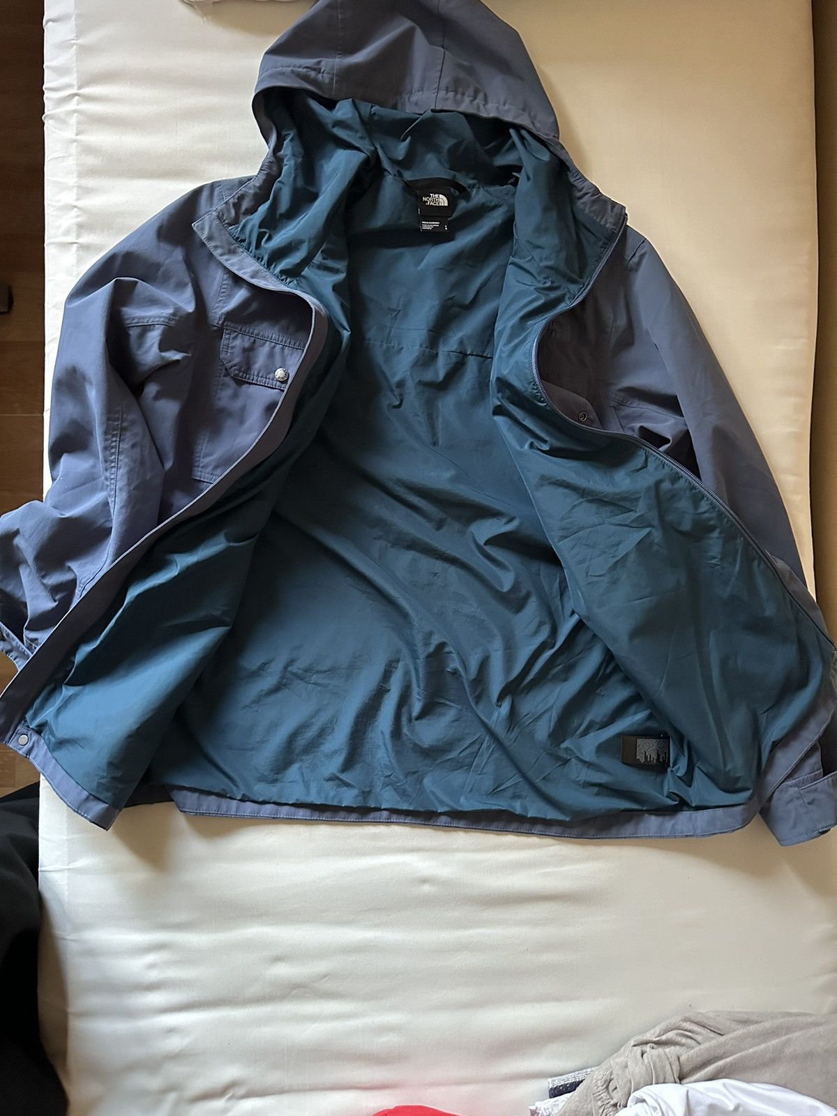 Other × The North Face × Vintage The North Face Shell Rain Jacket Size US L / EU 52-54 / 3 - 7 Thumbnail