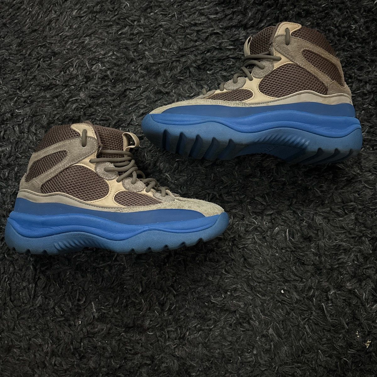 Yeezy Taupe blue yeezy boots Size US 9 / EU 42 - 3 Thumbnail