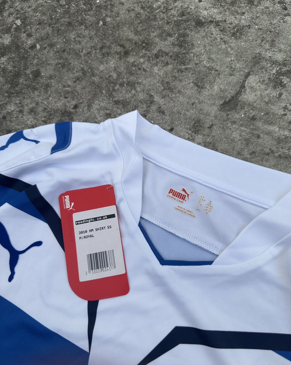 Puma Vintage Puma Reading Soccer Jersey Streetwear Rare Style M Size US M / EU 48-50 / 2 - 3 Thumbnail