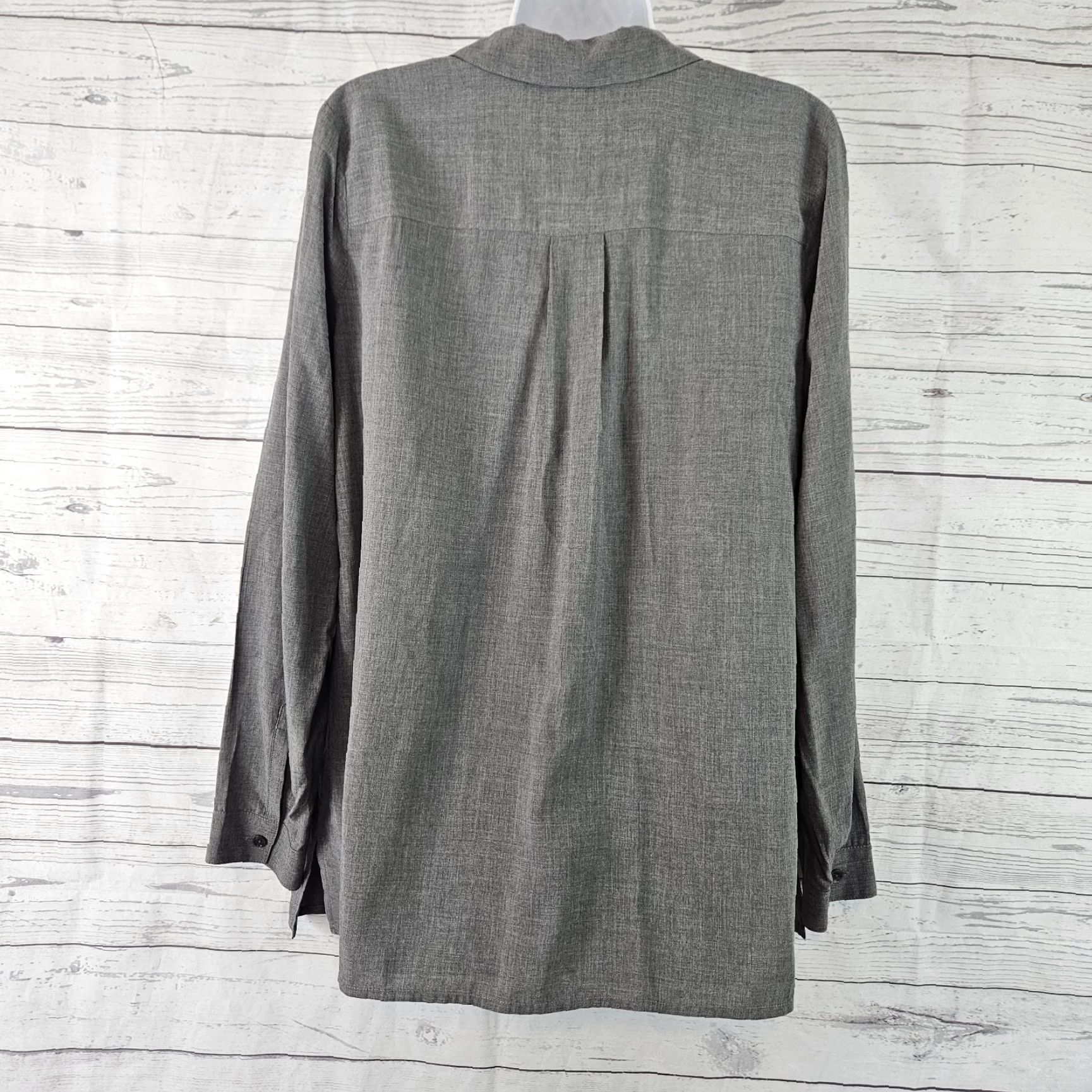 J. Jill J. Jill Button-Up Top Womens Small Gray Rayon Long Sleeve Shirt Size S / US 4 / IT 40 - 3 Thumbnail