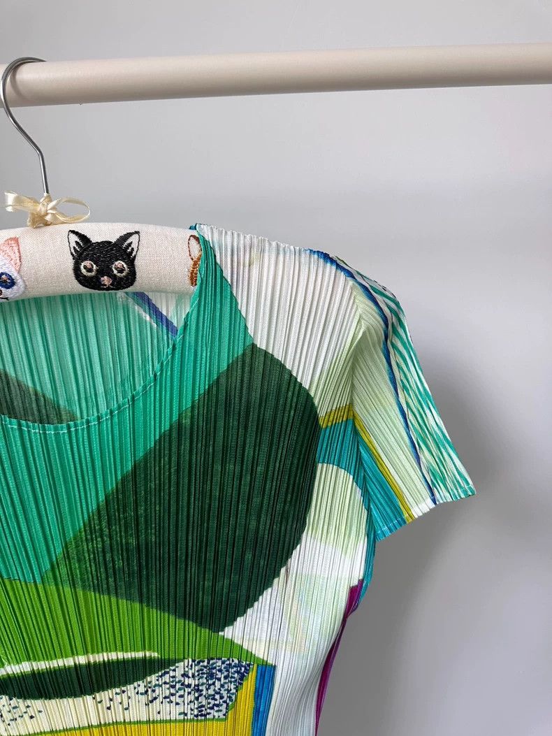 Issey Miyake Issey Miyake size:3 Blue and green pleated short-sleeved s Size S / US 4 / IT 40 - 3 Thumbnail