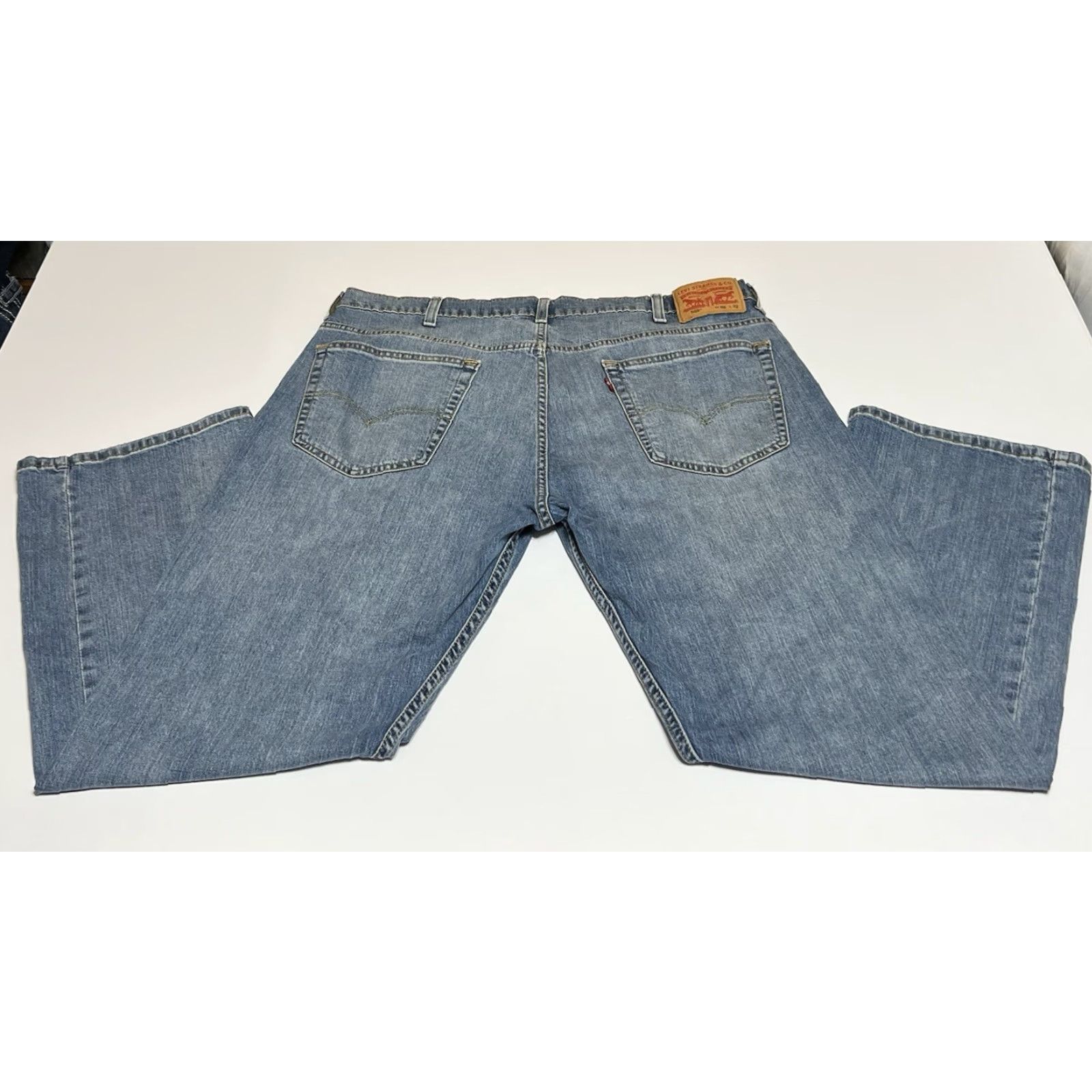 Levi's Levi's 569 Jeans Men 38x32 5-Pocket Relaxed Straight Medium Wash Denim Blue Jeans USA 500 Series Men Reg. XS? Size US 38 / EU 54 - 2 Thumbnail