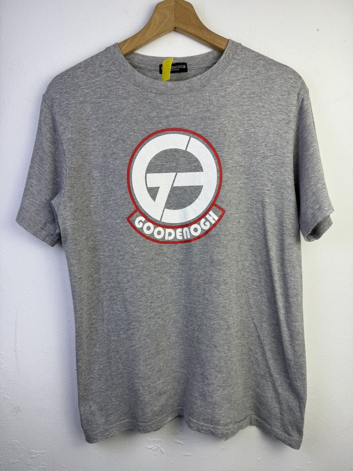 GOODENOUGH vintage Goodenough T-shirt in grey with a logo graphic. Size US M / EU 48-50 / 2 - 1 Thumbnail