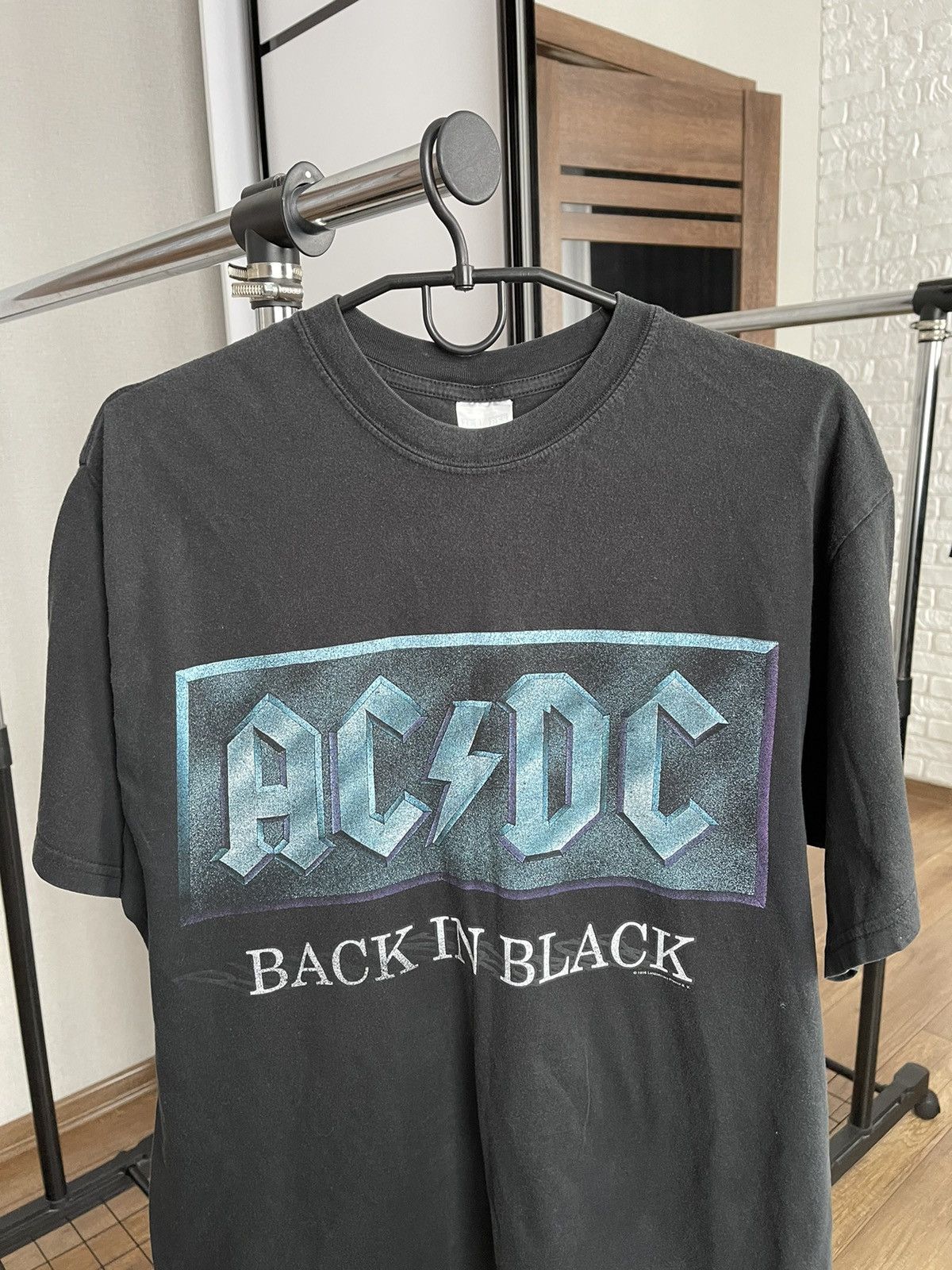 Band Tees 1996 AC/DC Back In Black Vintage Tour T-Shirt Tee Size US M / EU 48-50 / 2 - 3 Thumbnail