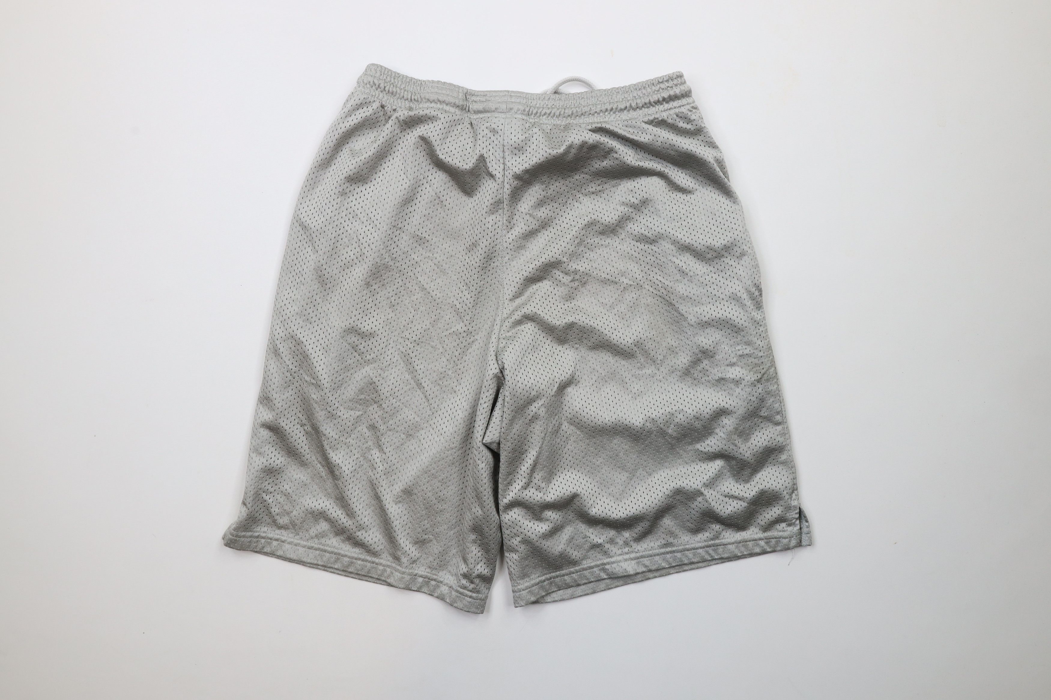 Champion × Vintage Vintage Champion Logo Above Knee Mesh Gym Shorts Silver Size US 30 / EU 46 - 8 Thumbnail