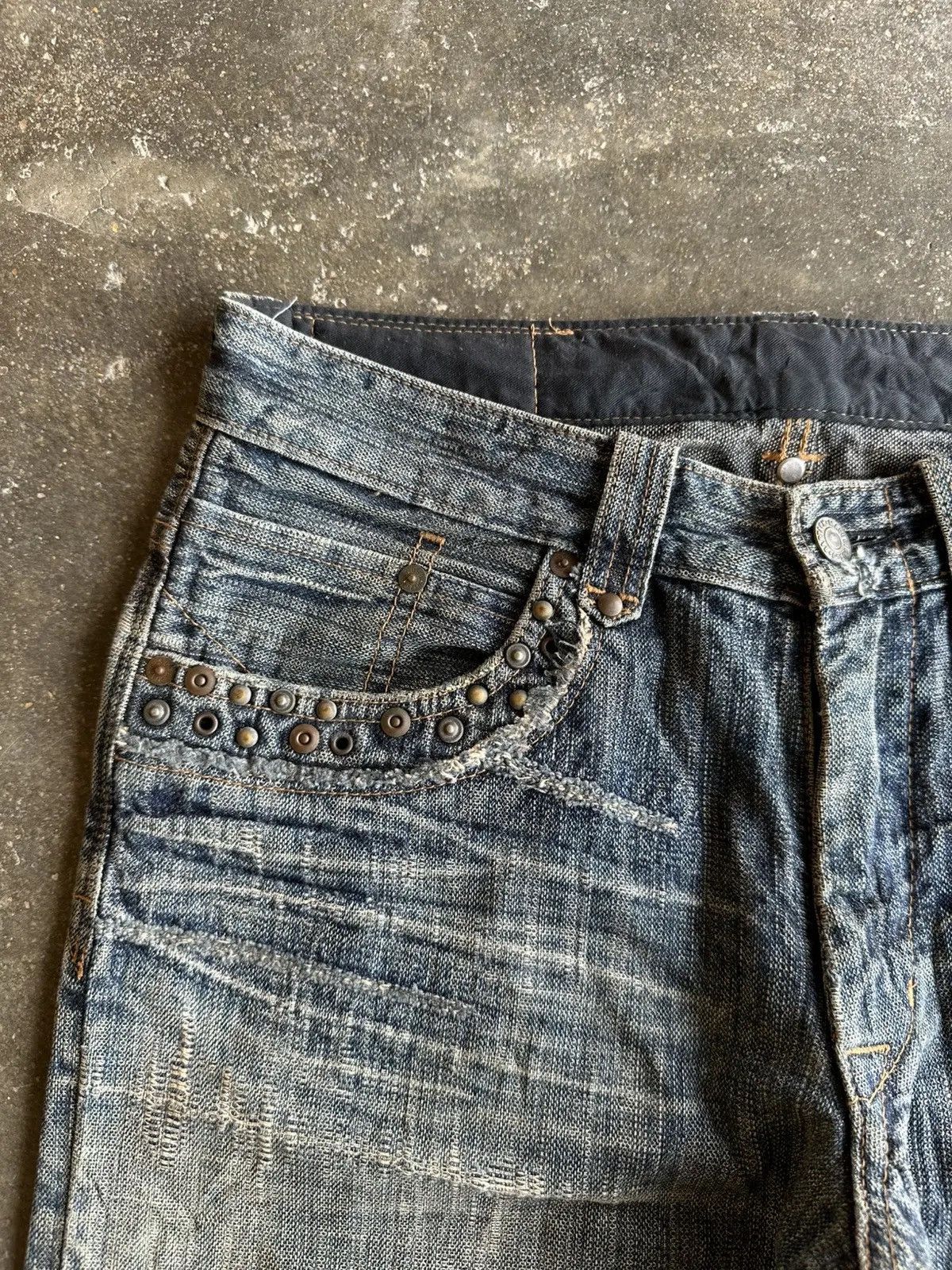 uniform experiment VINTAGE BARTACK JAPAN FLARES JEANS SPIKE/STUDDED DENIM PANTS Size US 29 - 5 Thumbnail