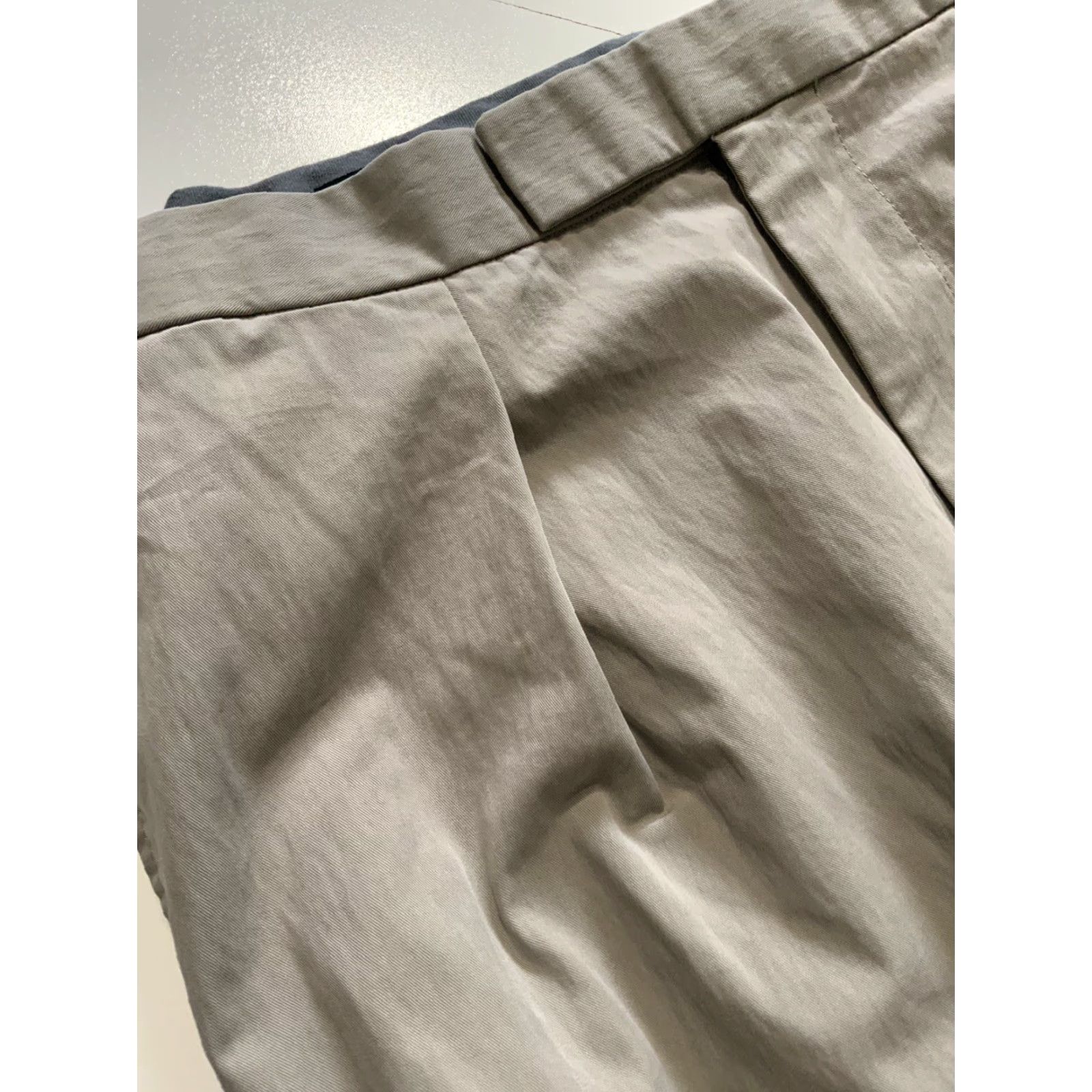 Vintage XX Four XXIV Japan Belted Strap Gray Pleated Japanese Chino Trouser Pants Sz. L Womens Pants Belted Strap Gray Pleated Chino Width 8 Inseam 28 Inseam Size US 33 - 6 Thumbnail