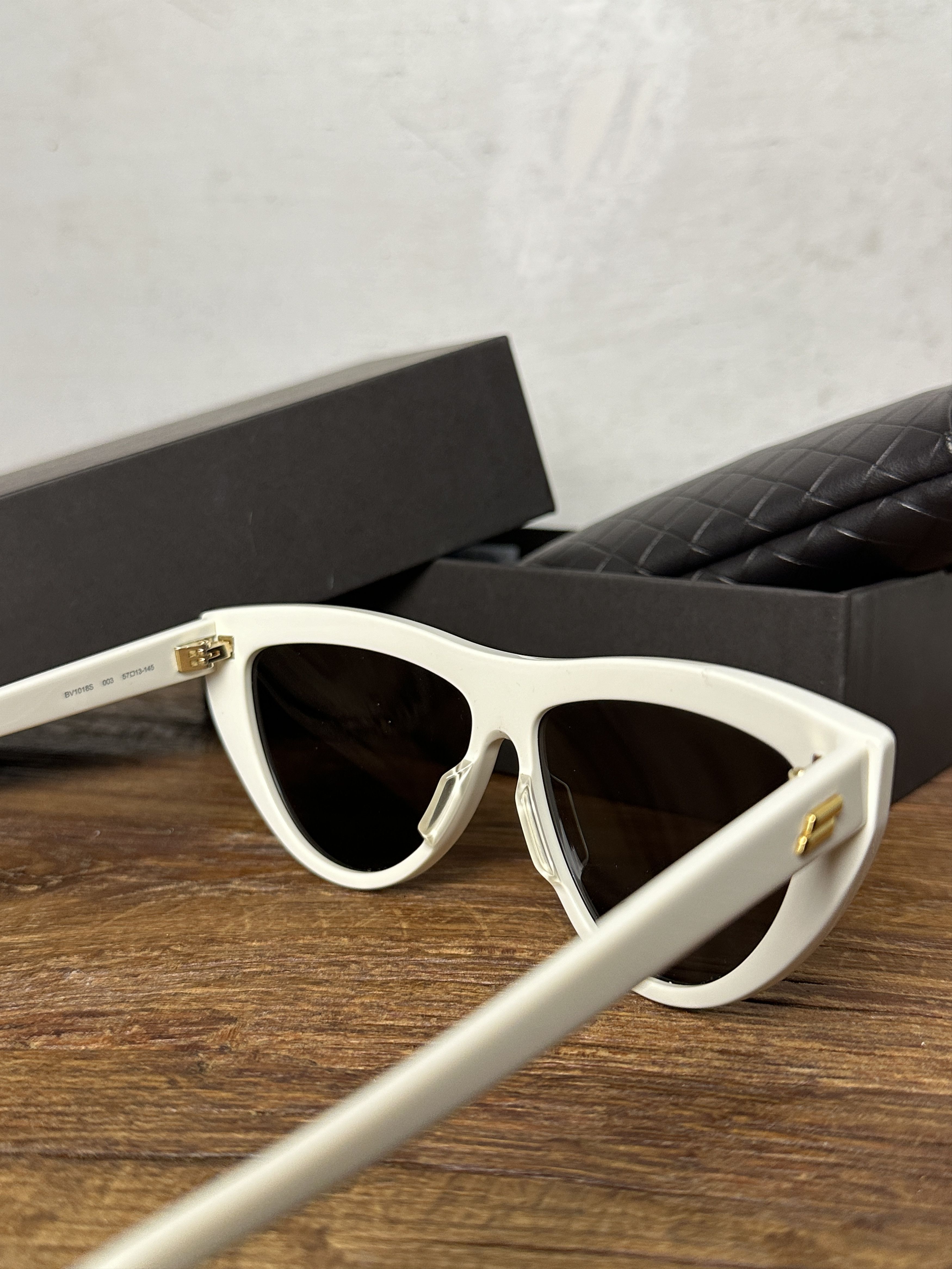 Bottega Veneta Bottega Veneta New Classic White Sunglasses Size ONE SIZE - 9 Thumbnail