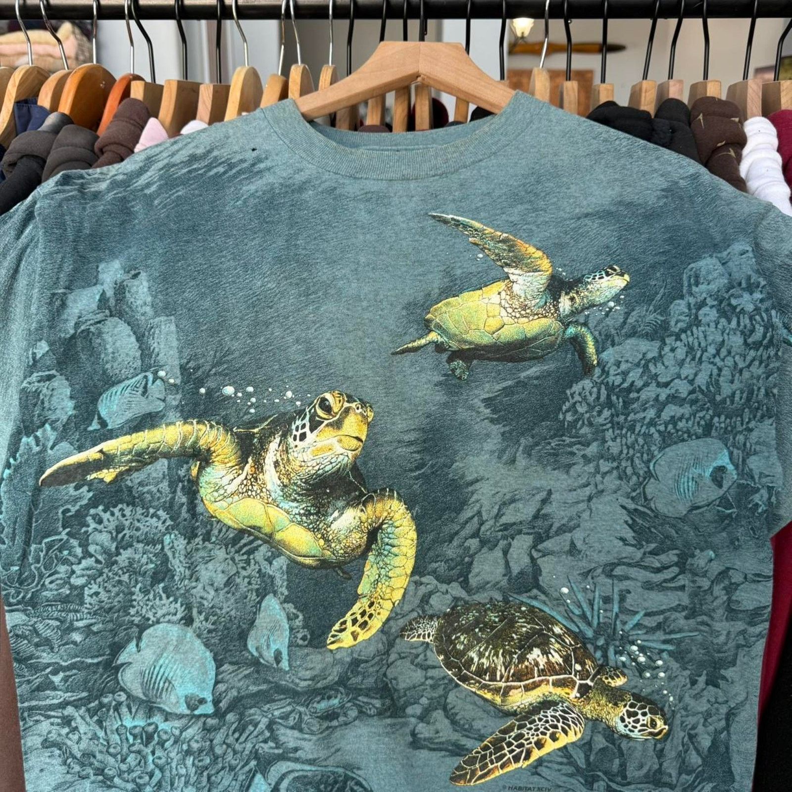 Other Vintage 90s Sea Turtle Surf All Over Print T-Shirt Size US L / EU 52-54 / 3 - 2 Thumbnail