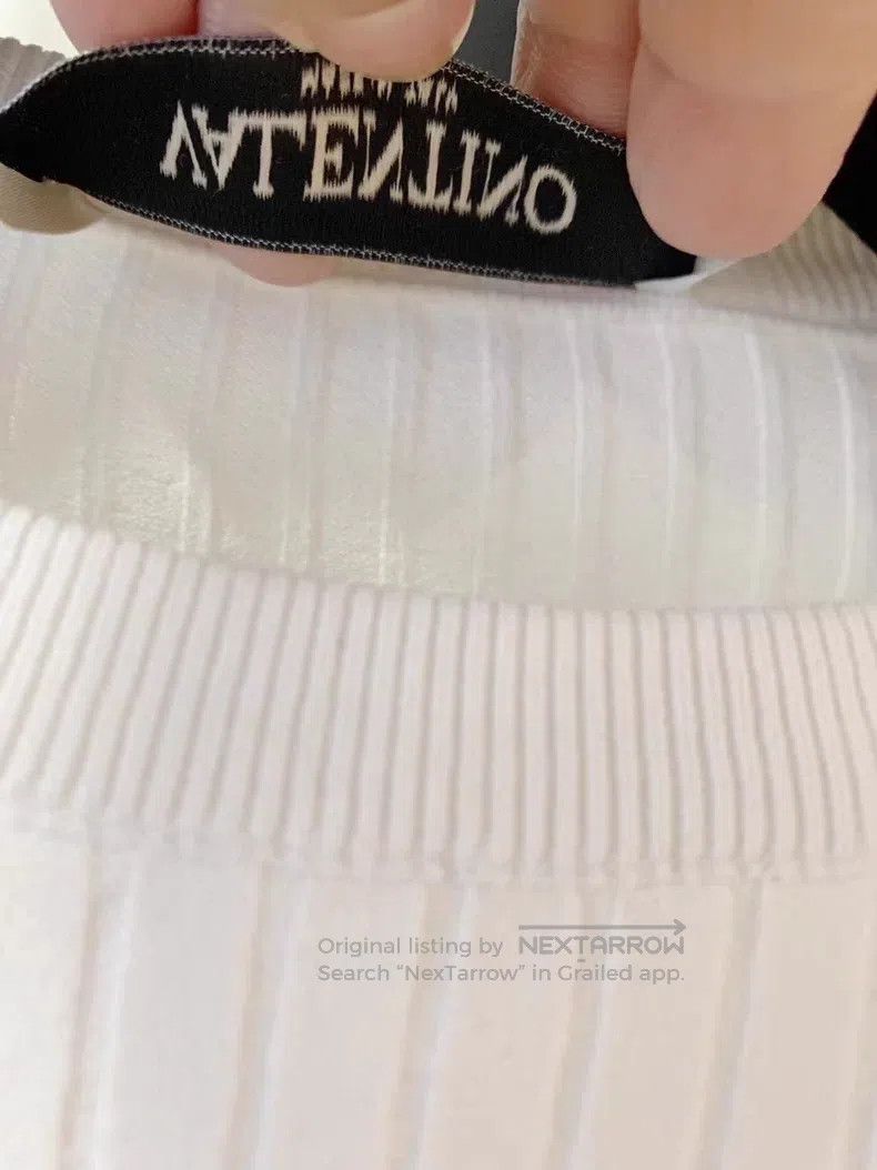 Valentino Valentino Slim tight knit base sweater Size XS / US 0-2 / IT 36-38 - 4 Thumbnail