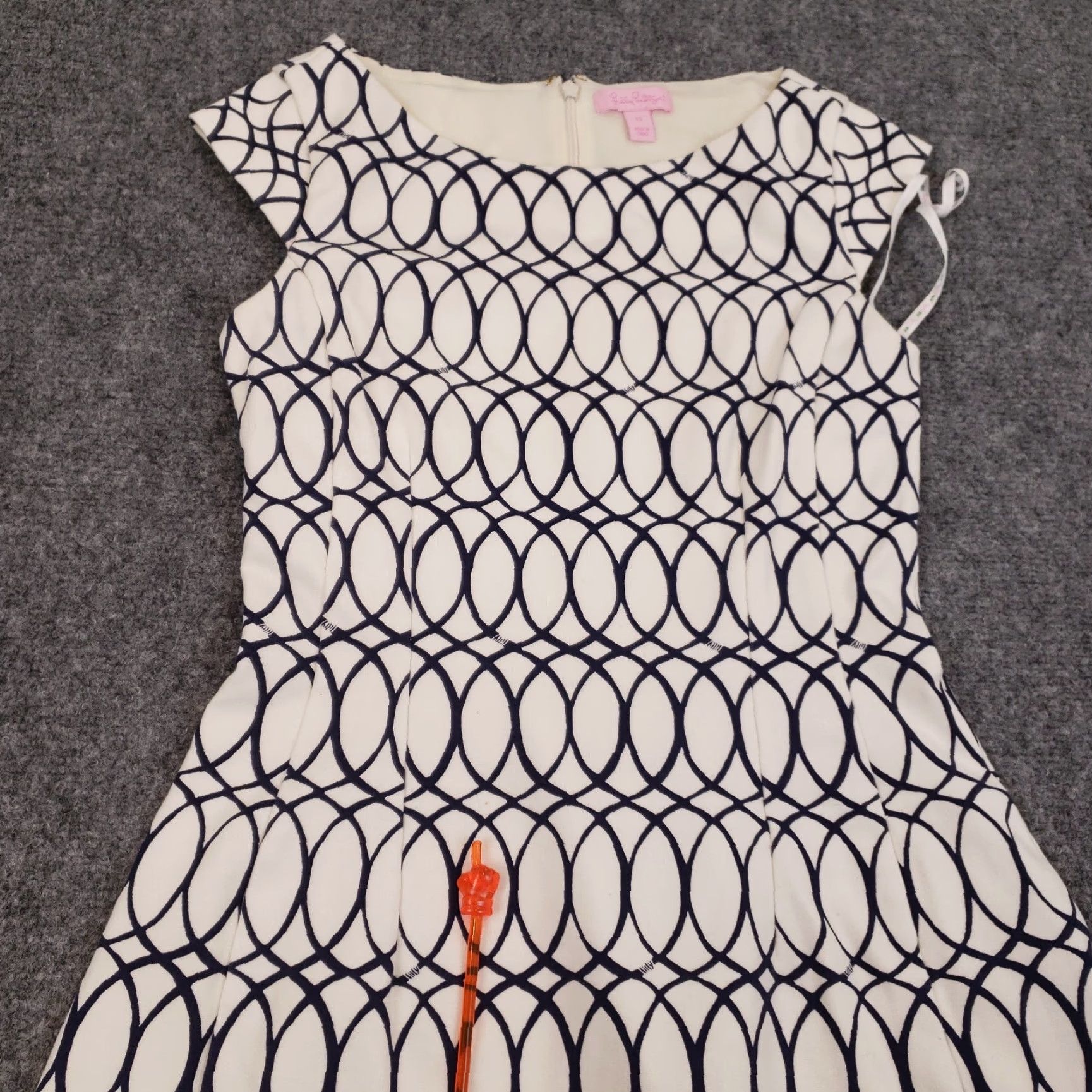 Lilly Pulitzer Lilly Pulitzer Dress Womens XS White Blue Geometric Fit and Flare Sleeveless Stretch Size XS / US 0-2 / IT 36-38 - 6 Thumbnail