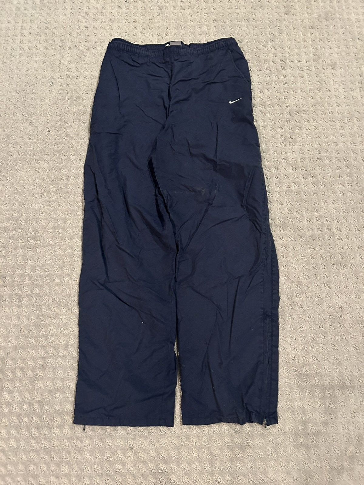 Nike × Vintage Vintage 90’s Navy Nike Baggy Track Pants Size US 36 / EU 52 - 1 Thumbnail