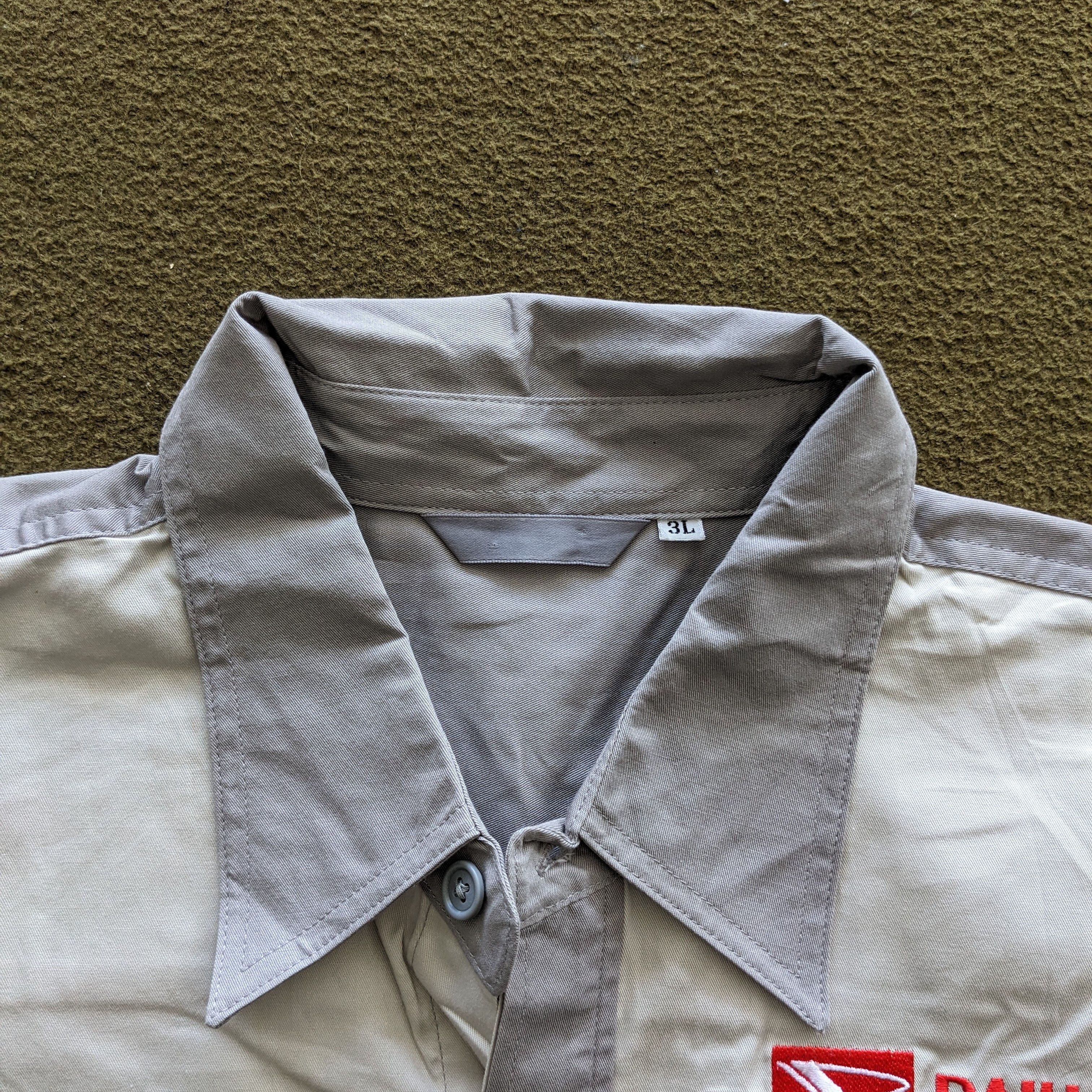 Vintage Vintage DAIHATSU Japanese Motorsports Uniform Workers Shirts Size US XL / EU 56 / 4 - 4 Thumbnail