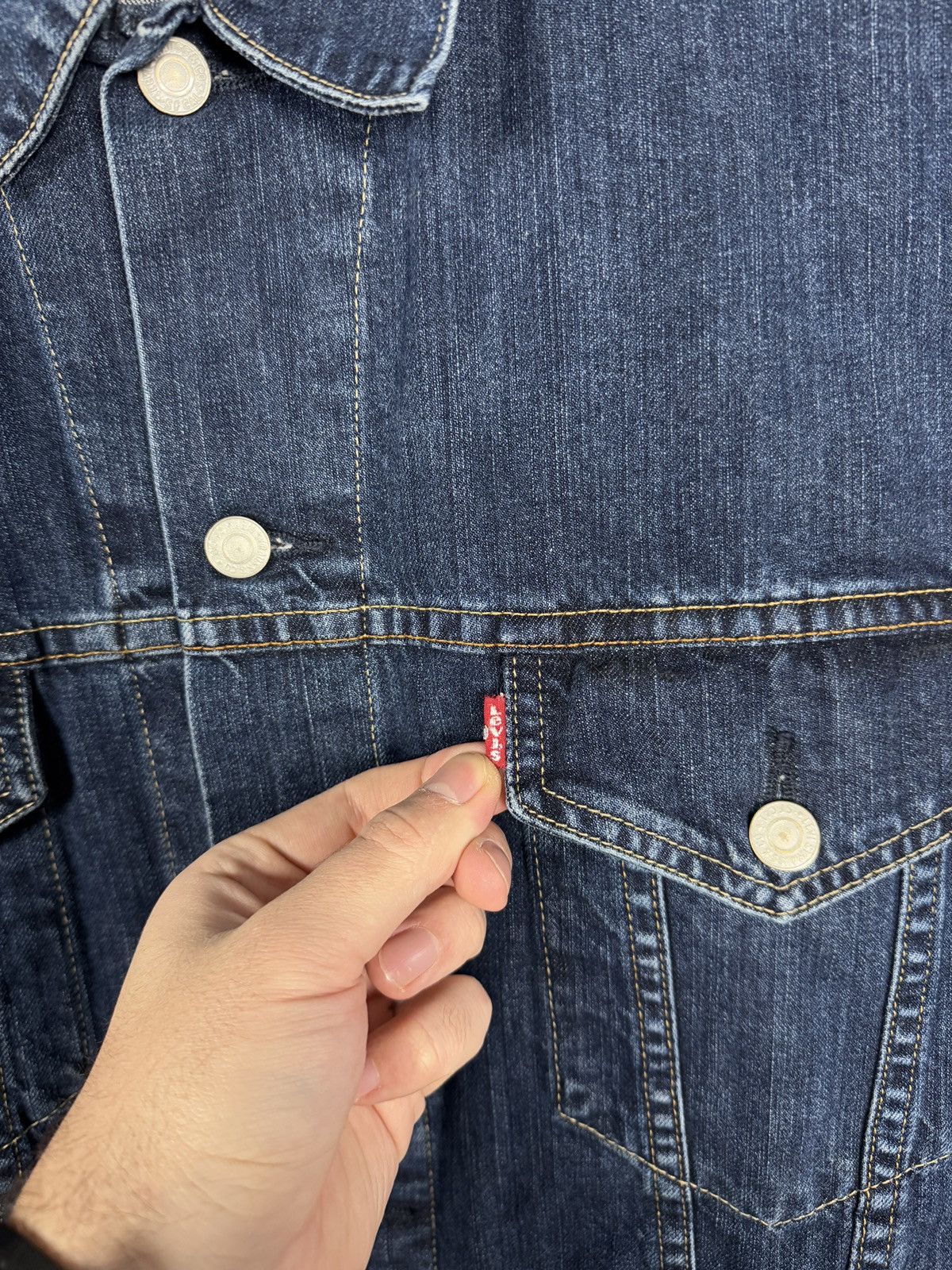 Levi's Vintage Clothing Men’s Levi’s Vintage 90s Denim Trucker Jacket Jean Size L Size US L / EU 52-54 / 3 - 6 Thumbnail