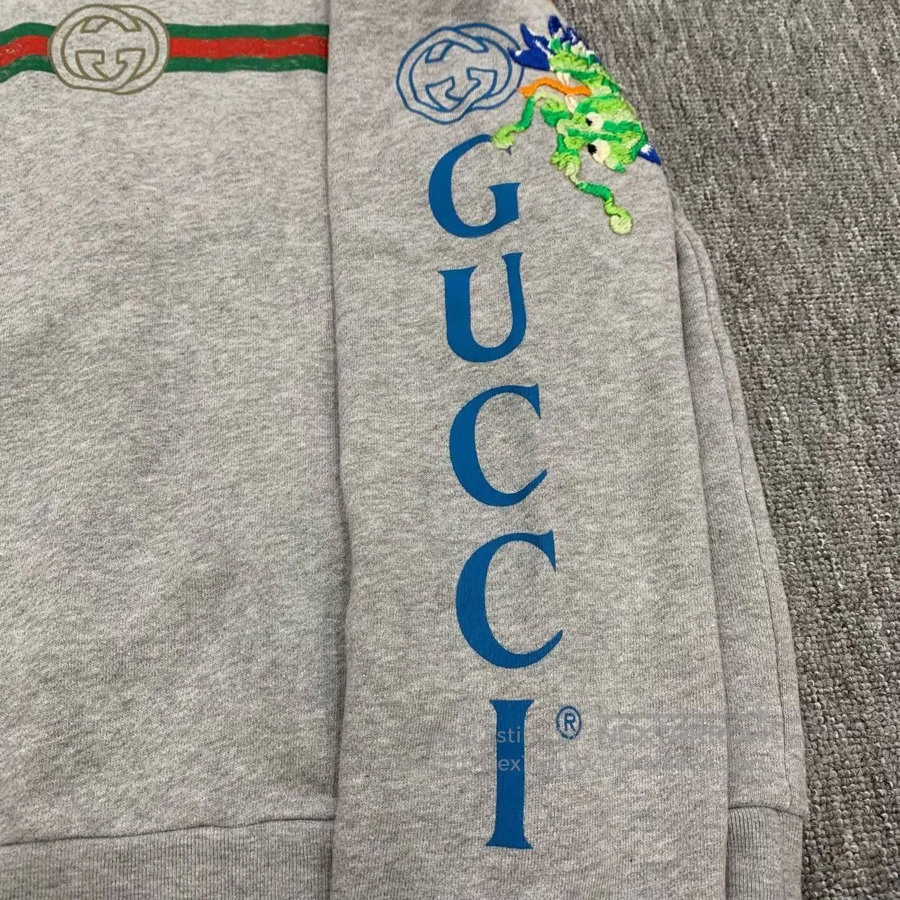 Gucci gucci gray logo hoodie size m. Size US M / EU 48-50 / 2 - 9 Thumbnail